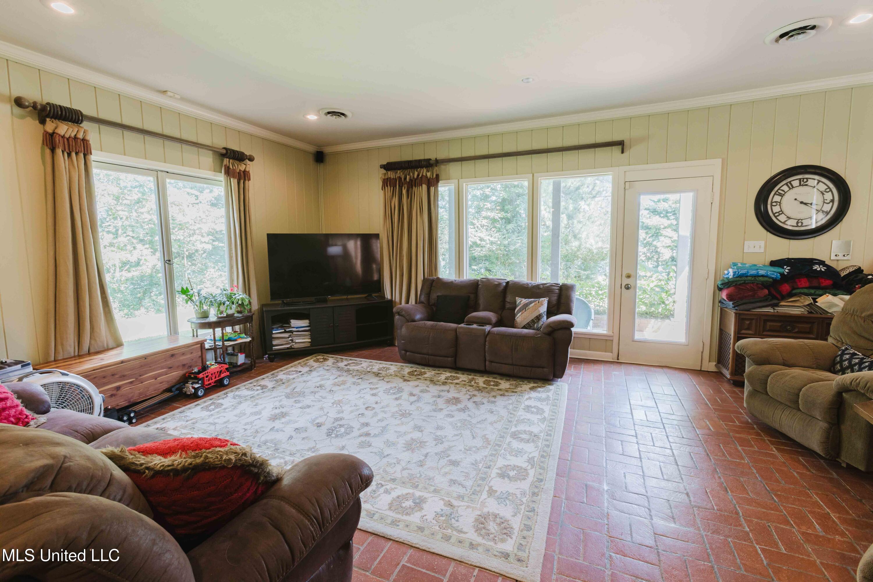 3960 Forest Hill Road, Jackson, Mississippi image 37