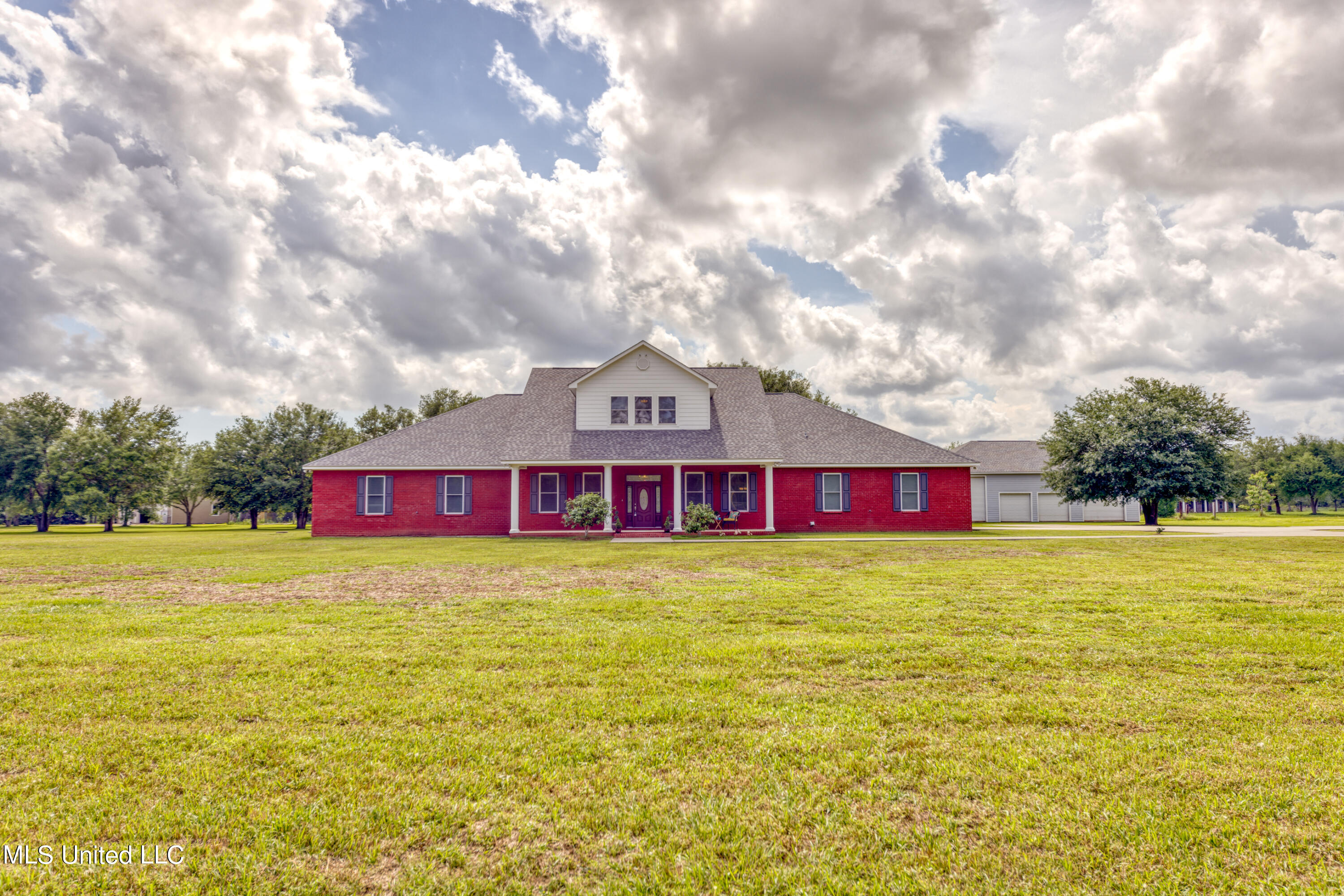 11275 Paige Bayou Road, Vancleave, Mississippi image 1