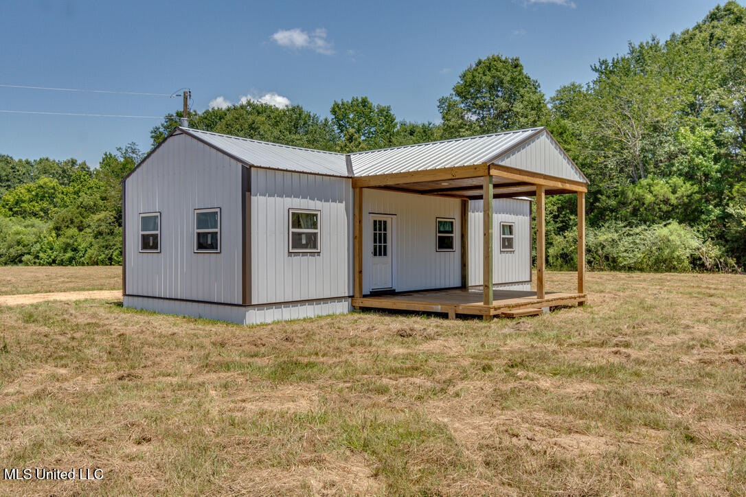 3219 Davis Road, Benton, Mississippi image 1