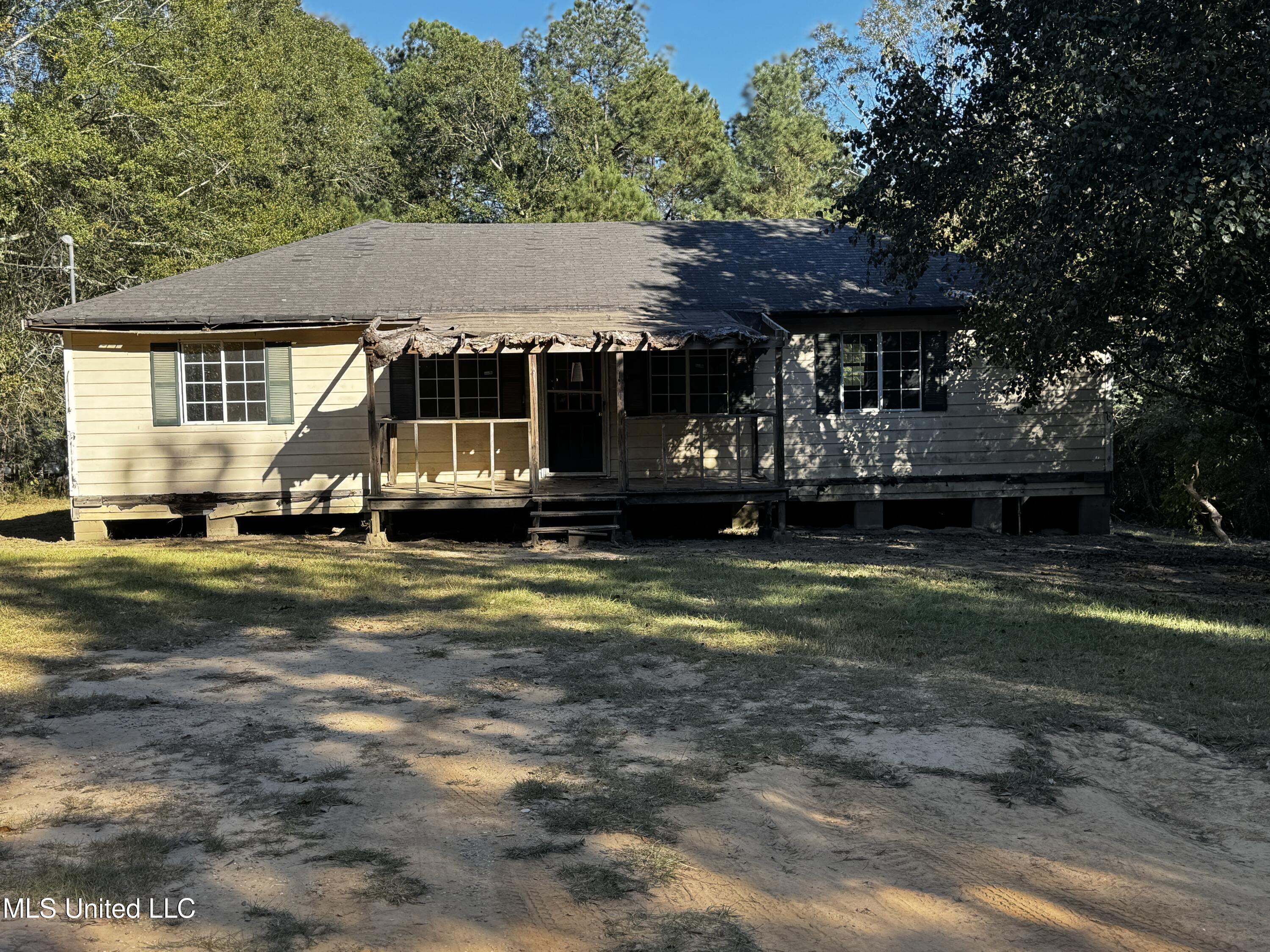 122 Hull Road, Magee, Mississippi image 1