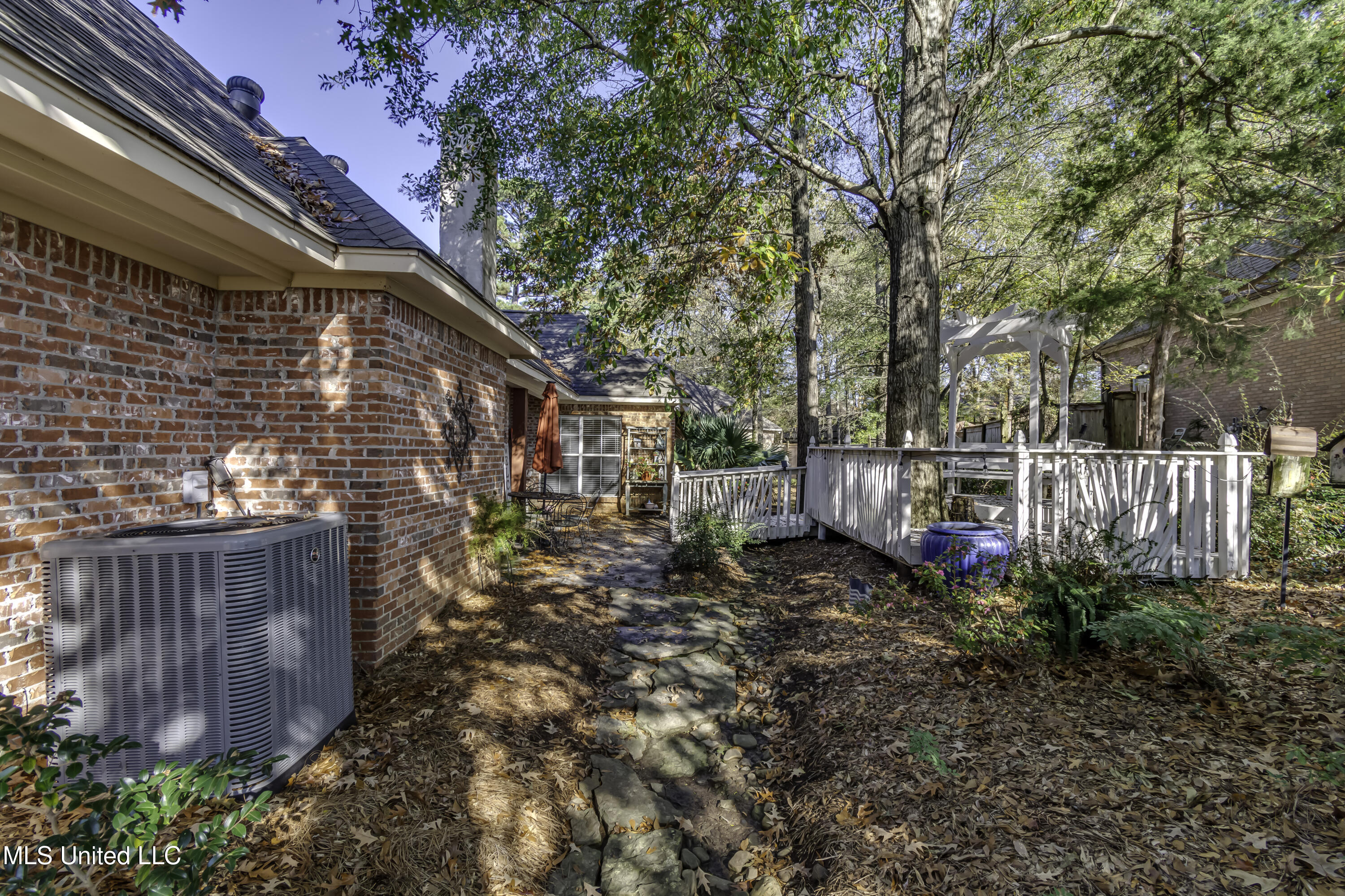 Madison, Mississippi 39110, United States, 4 Bedrooms Bedrooms, ,2 BathroomsBathrooms,Residential,Active,248282