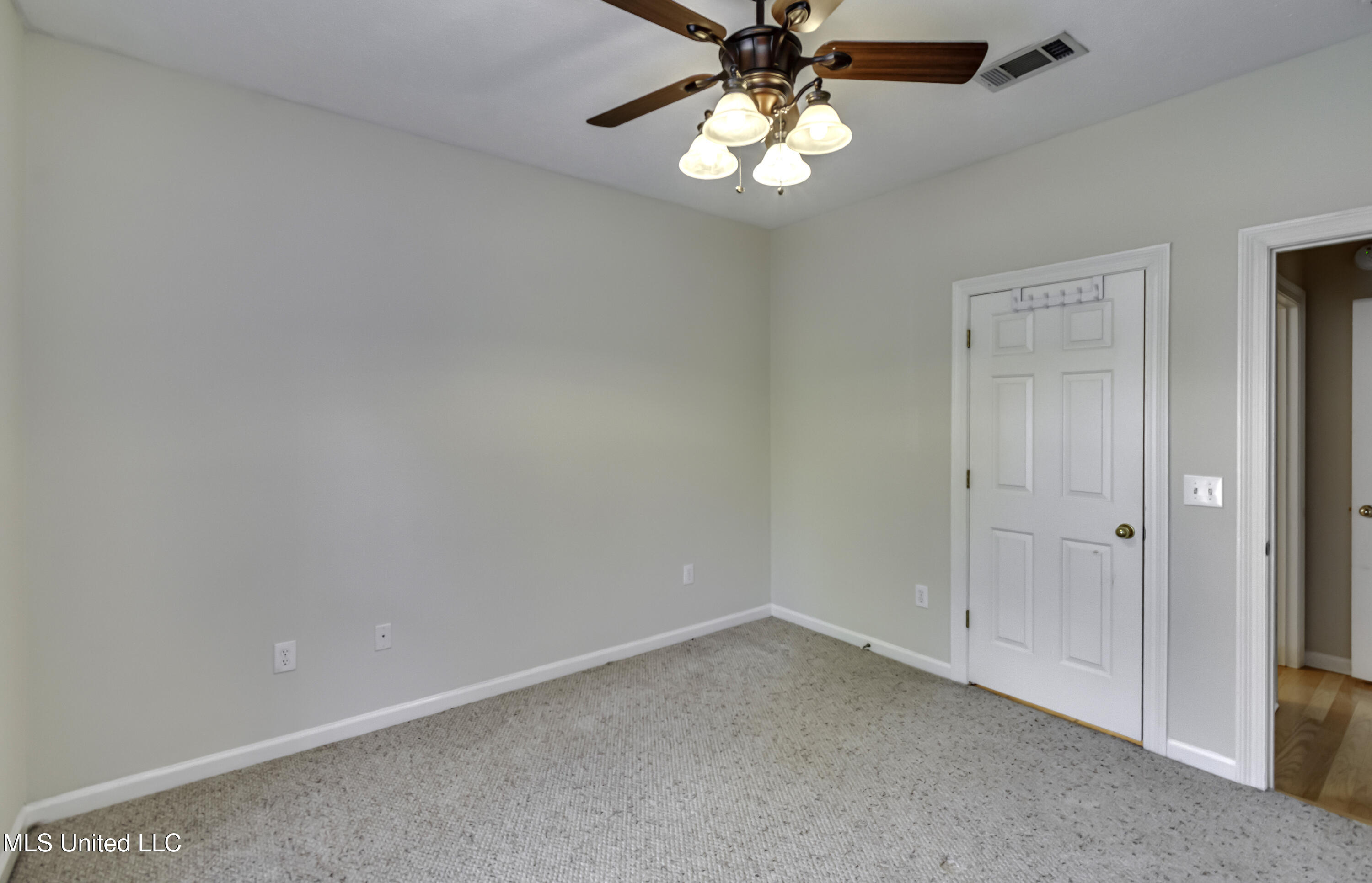 Madison, Mississippi 39110, United States, 4 Bedrooms Bedrooms, ,2 BathroomsBathrooms,Residential,Active,248282