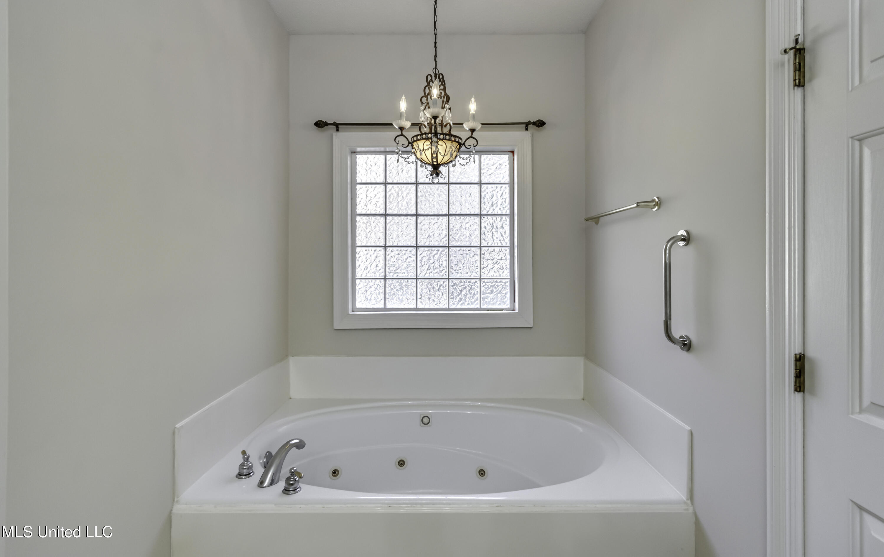 Madison, Mississippi 39110, United States, 4 Bedrooms Bedrooms, ,2 BathroomsBathrooms,Residential,Active,248282