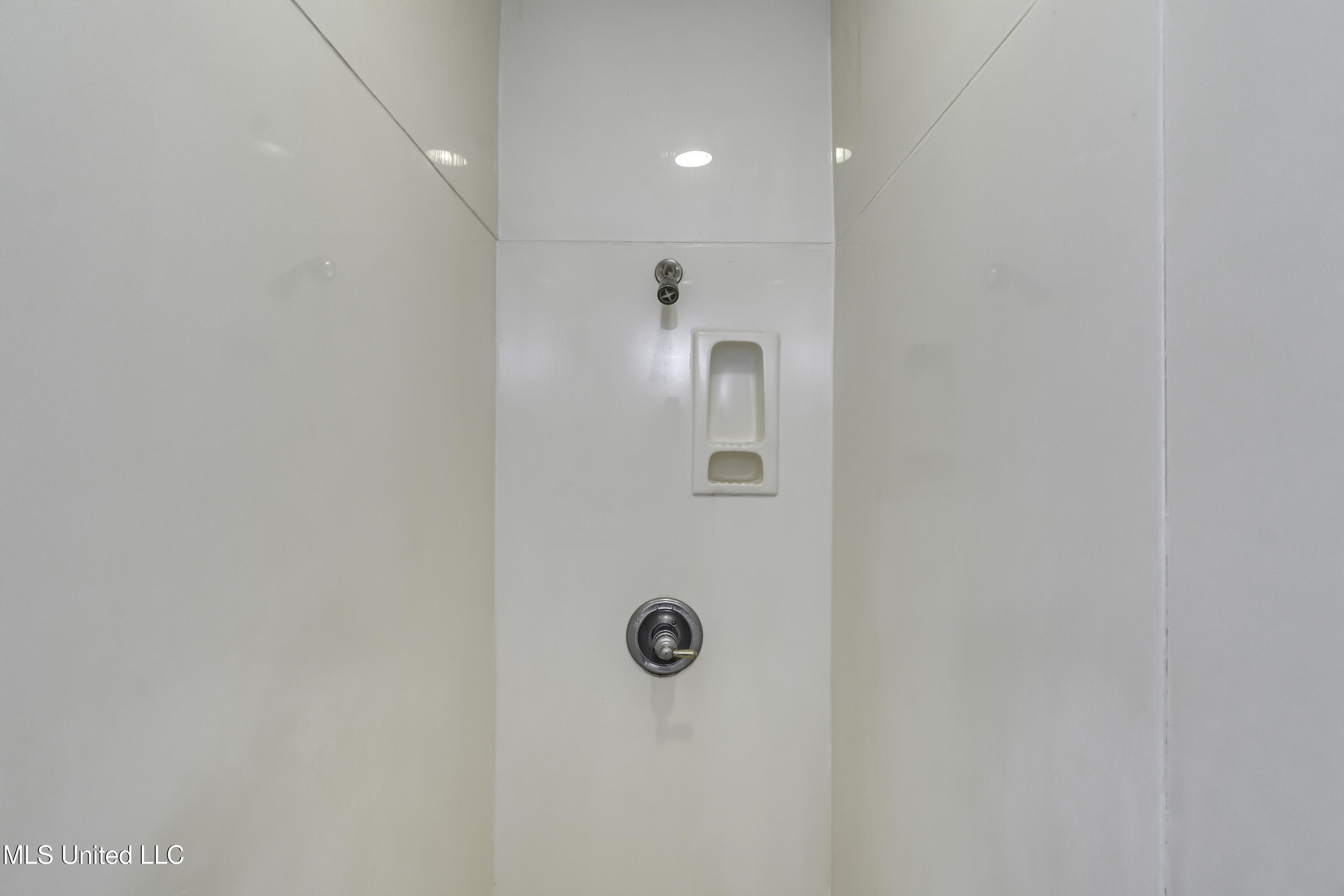 Madison, Mississippi 39110, United States, 4 Bedrooms Bedrooms, ,2 BathroomsBathrooms,Residential,Active,248282