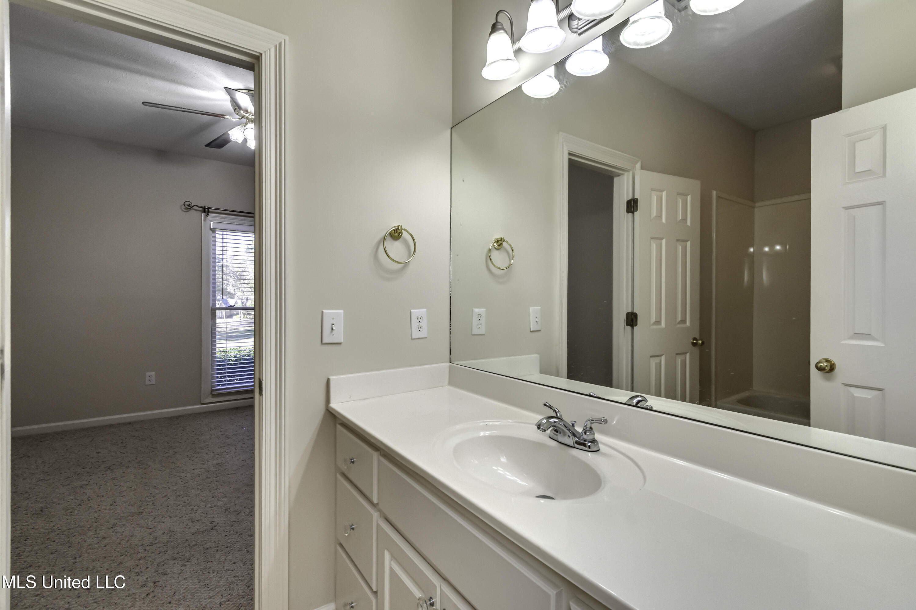 Madison, Mississippi 39110, United States, 4 Bedrooms Bedrooms, ,2 BathroomsBathrooms,Residential,Active,248282