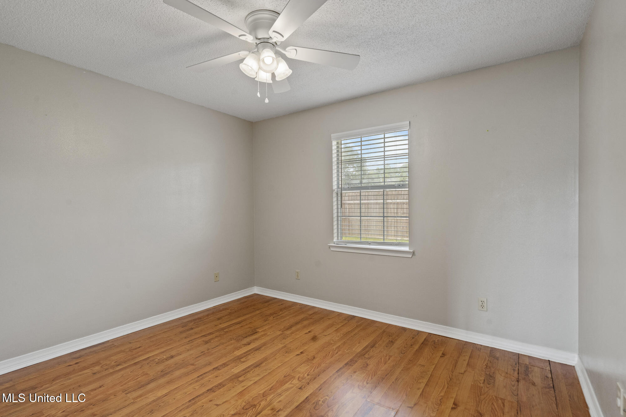 508 Woodward Drive, Ocean Springs, Mississippi image 12