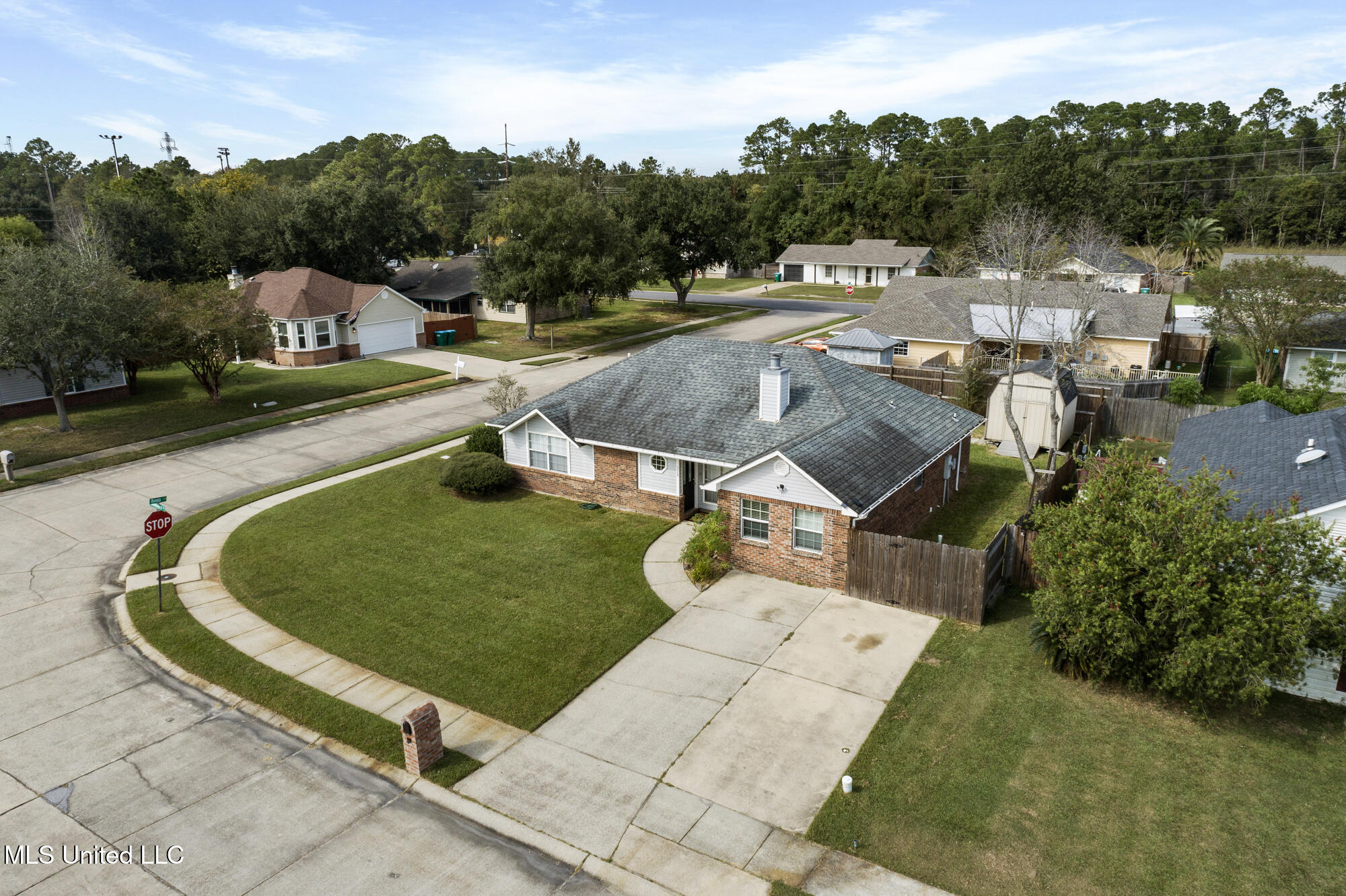 508 Woodward Drive, Ocean Springs, Mississippi image 17