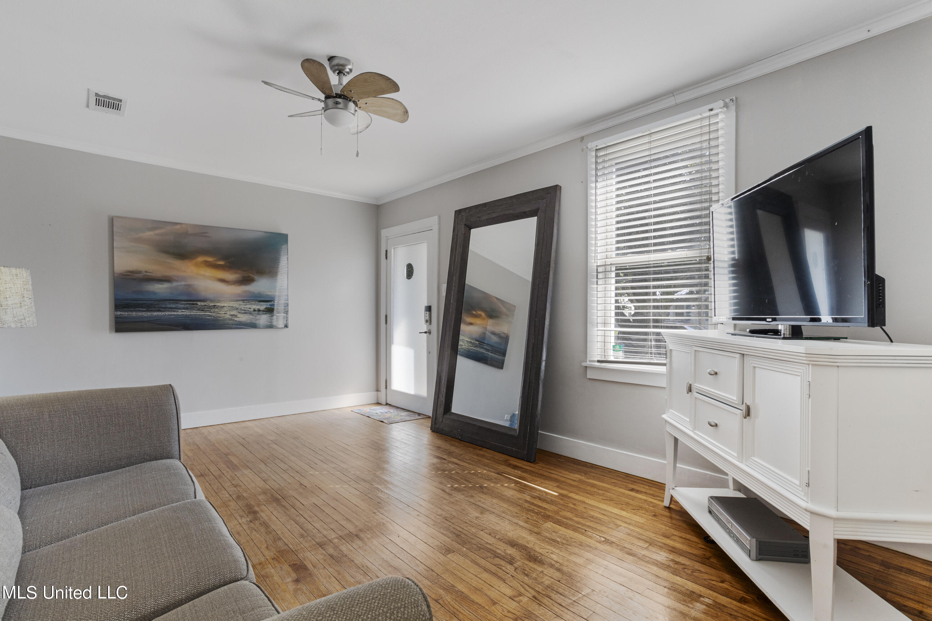 124 S Ocean Wave Avenue, Long Beach, Mississippi image 5