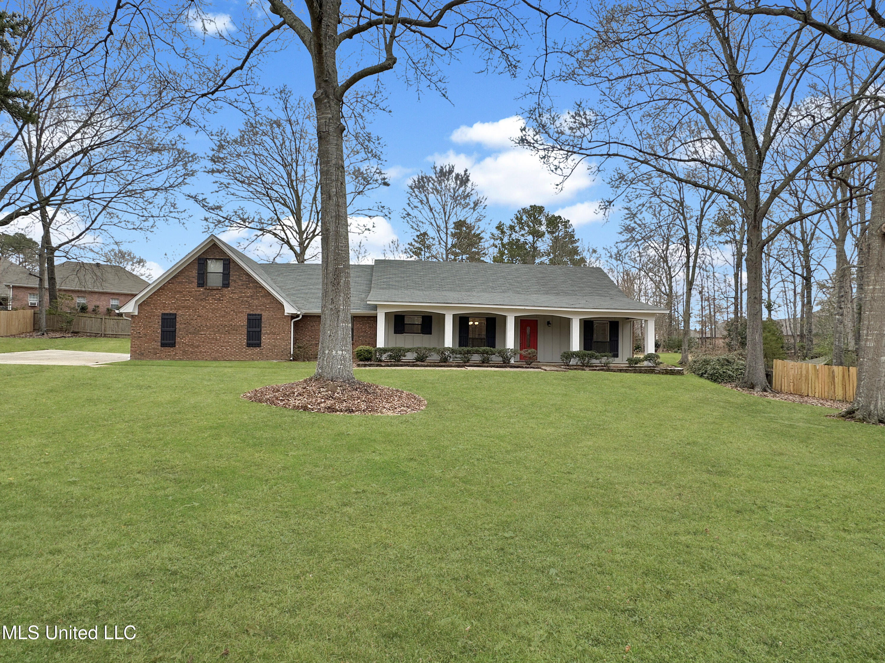 146 Richmond Drive, Brandon, Mississippi image 2
