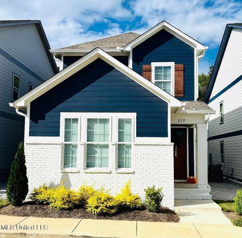 Townhouse For Sale - 212 Honeysuckle Way<br/> Oxford, MS 38655