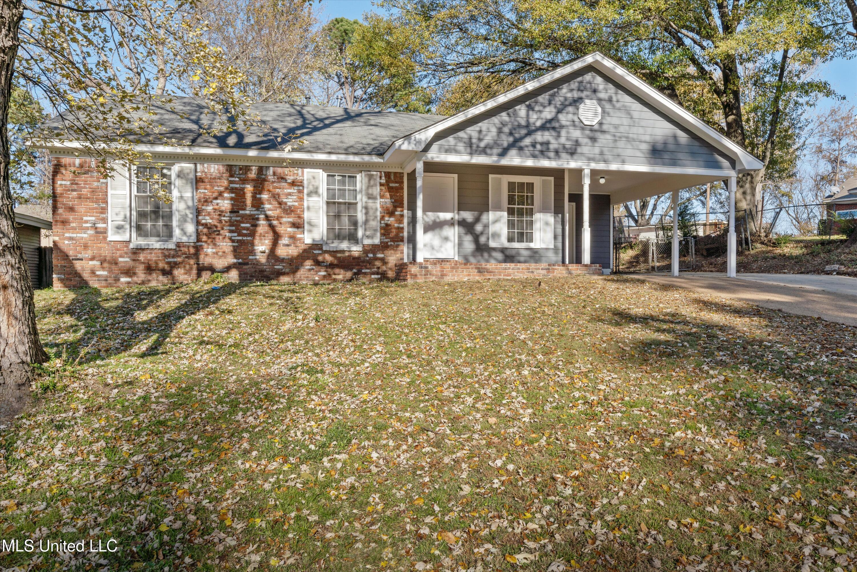 1366 Moss Point Drive, Southaven, Mississippi image 3