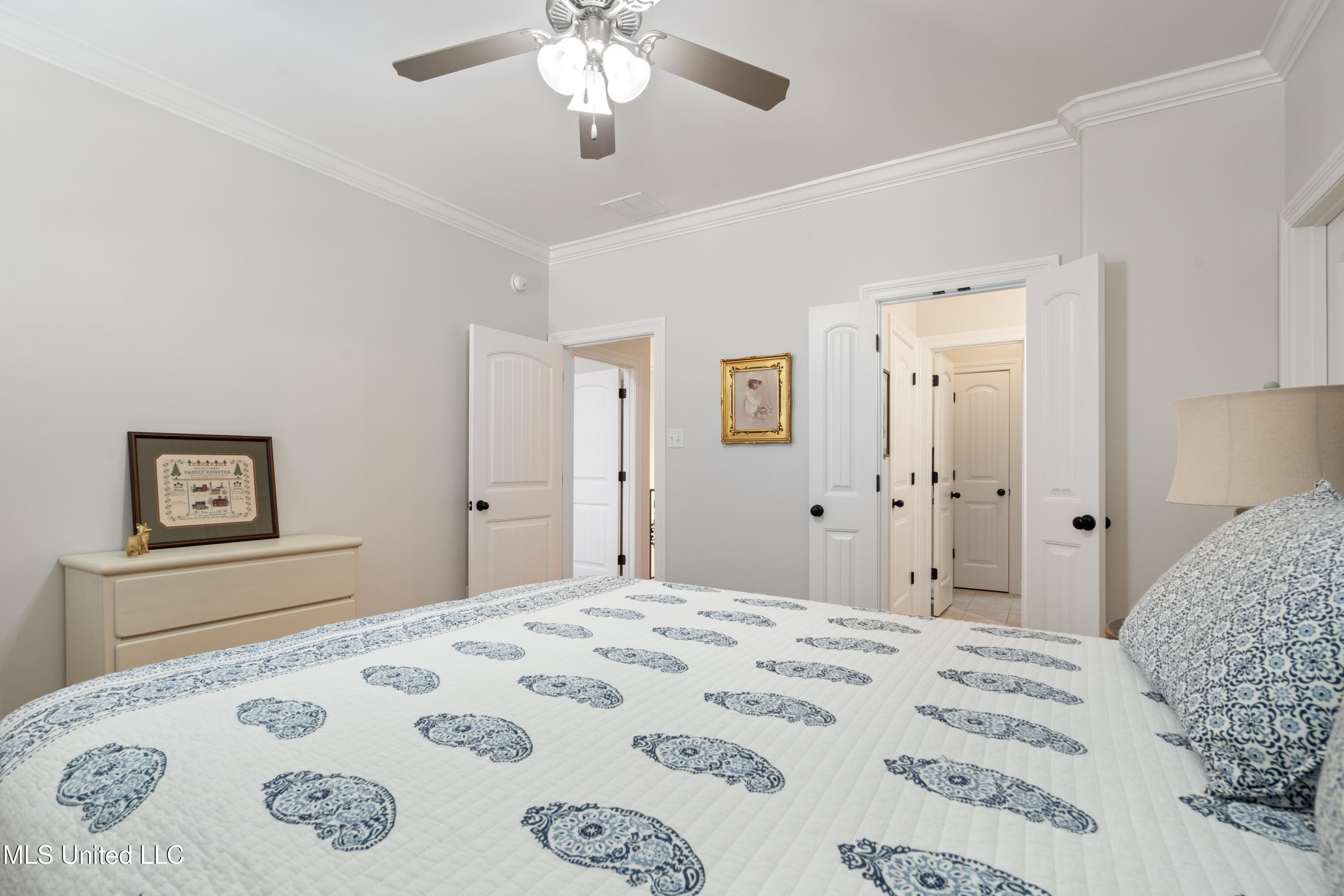 4833 E Delbridge Court, Olive Branch, Mississippi image 26