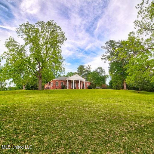 324 N Clifton Avenue, Natchez, Mississippi image 2