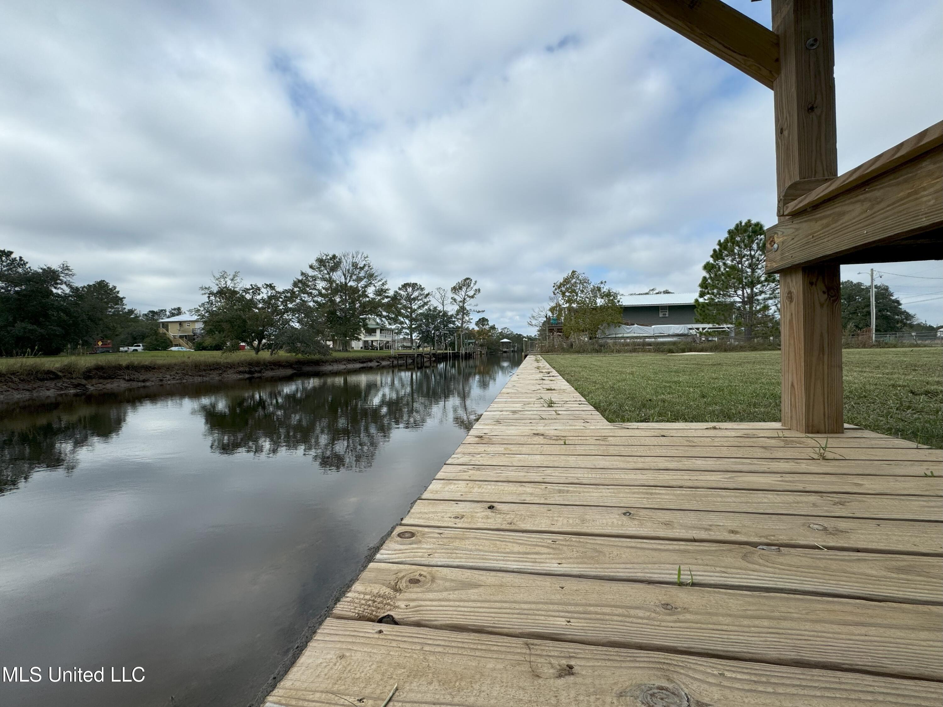 4075 Old Lazy River Road, Bay Saint Louis, Mississippi image 13