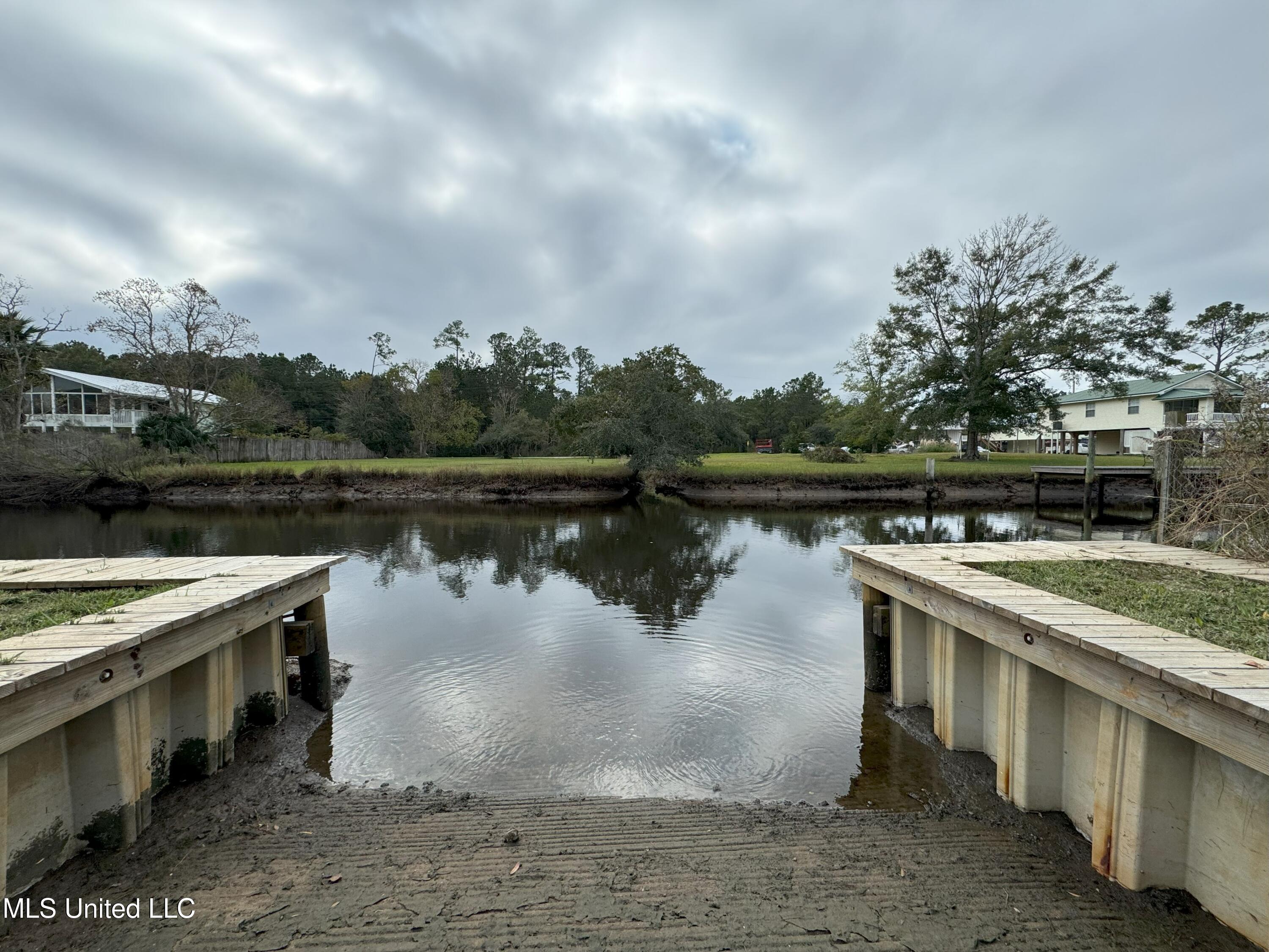 4075 Old Lazy River Road, Bay Saint Louis, Mississippi image 5