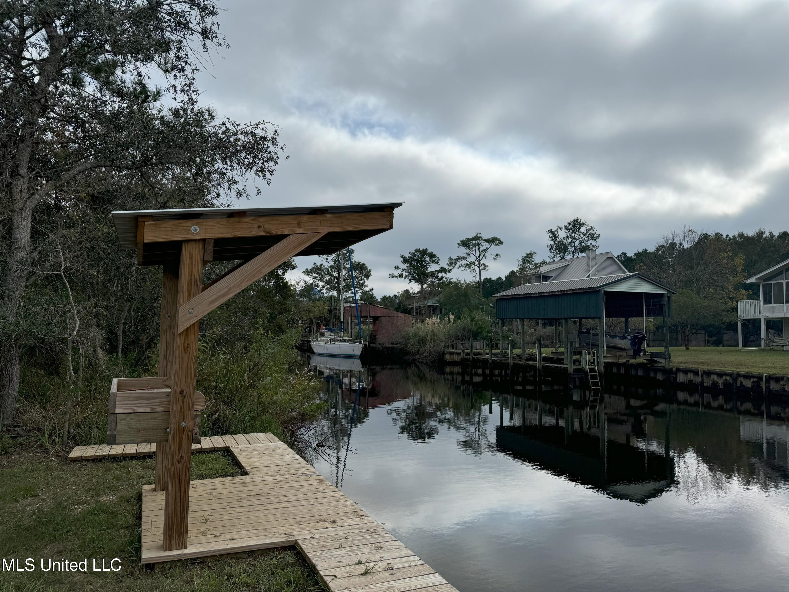 4075 Old Lazy River Road, Bay Saint Louis, Mississippi image 9