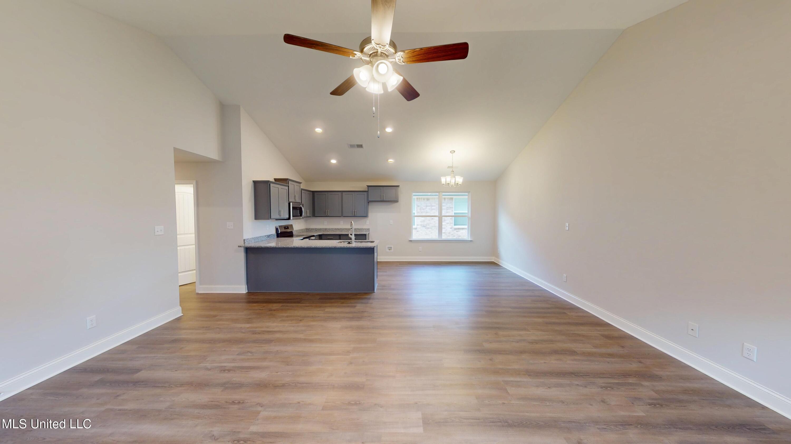 7908 Gardendale Drive, Olive Branch, Mississippi image 5