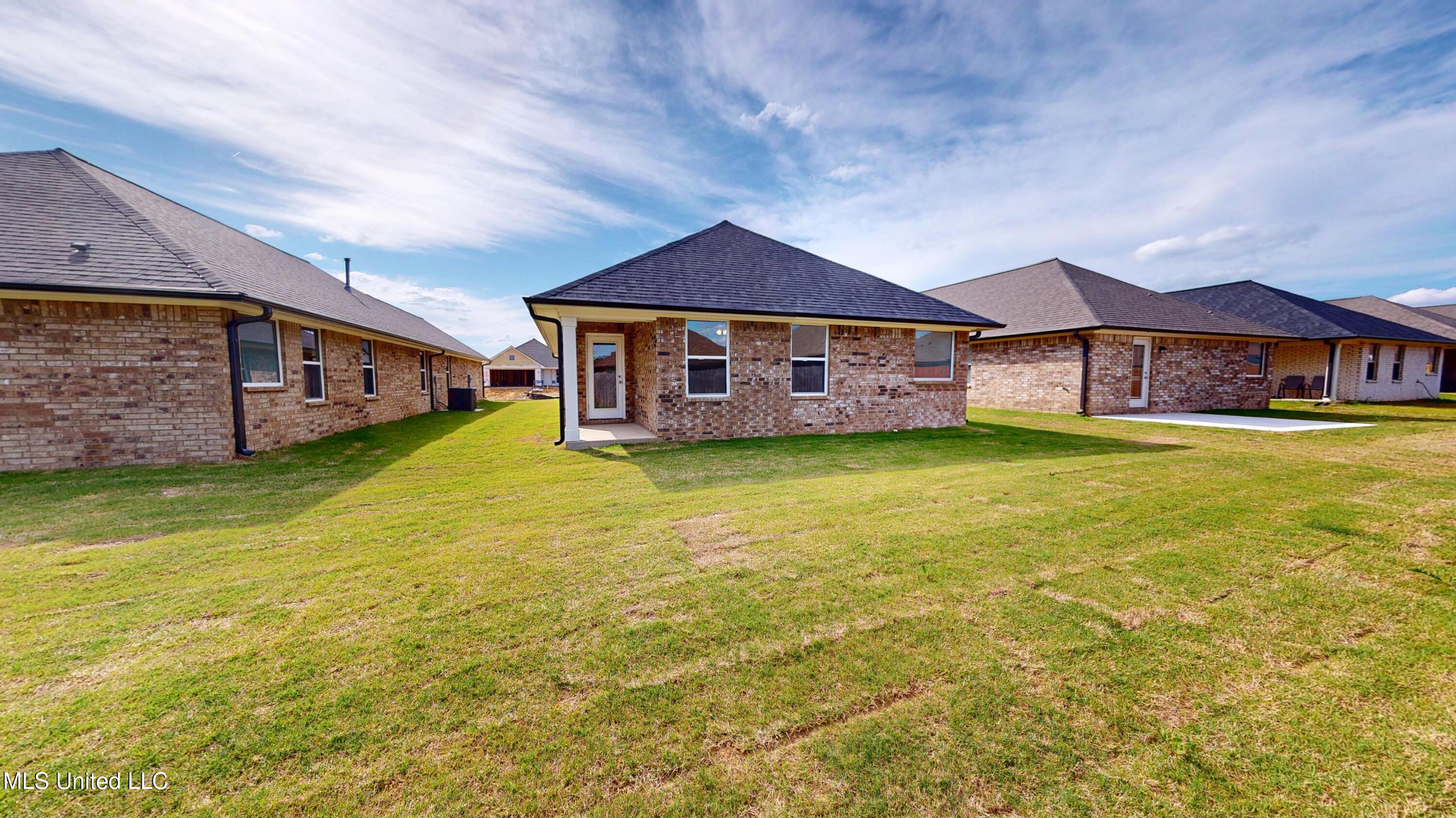 7908 Gardendale Drive, Olive Branch, Mississippi image 23