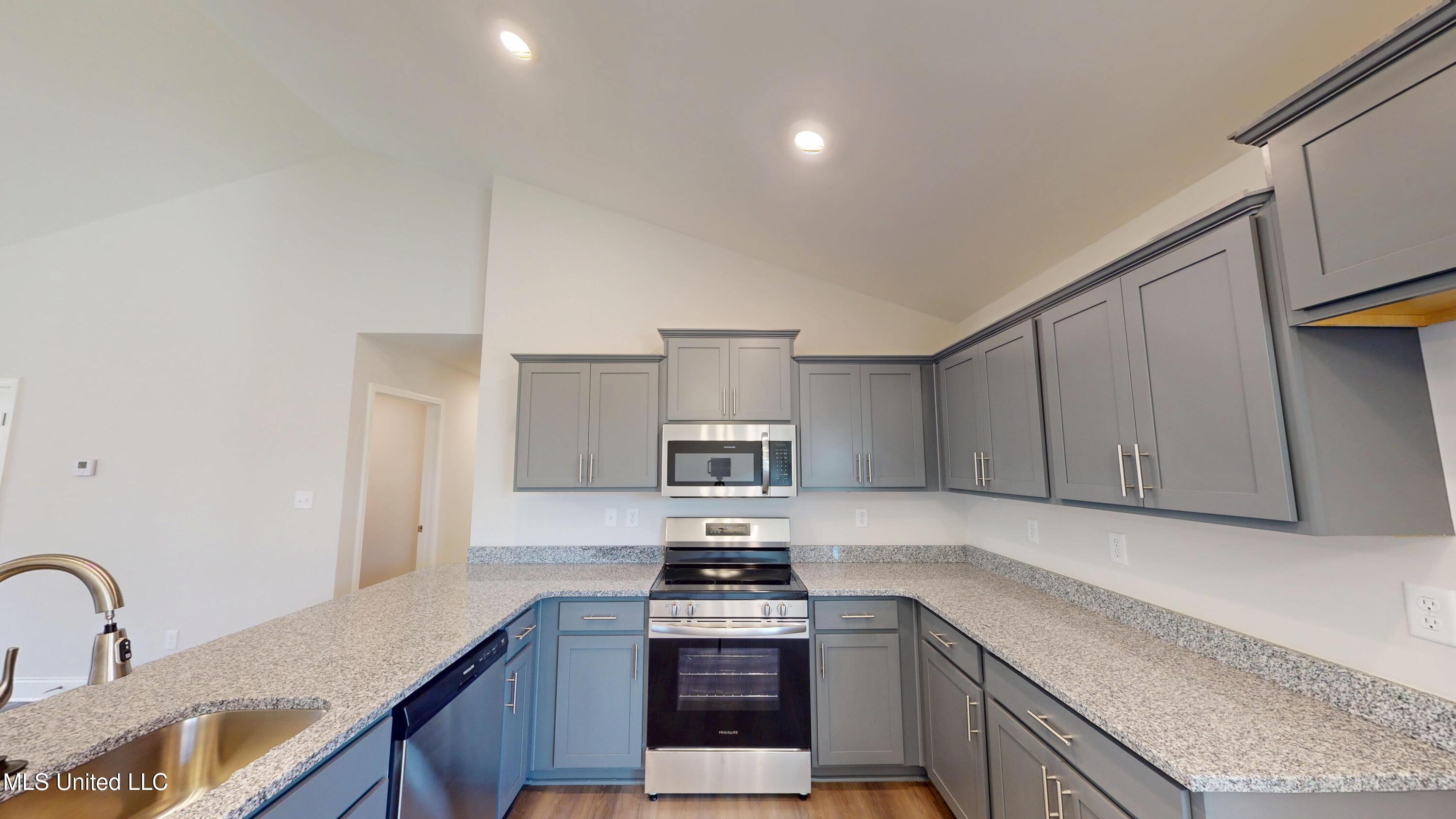 7908 Gardendale Drive, Olive Branch, Mississippi image 12