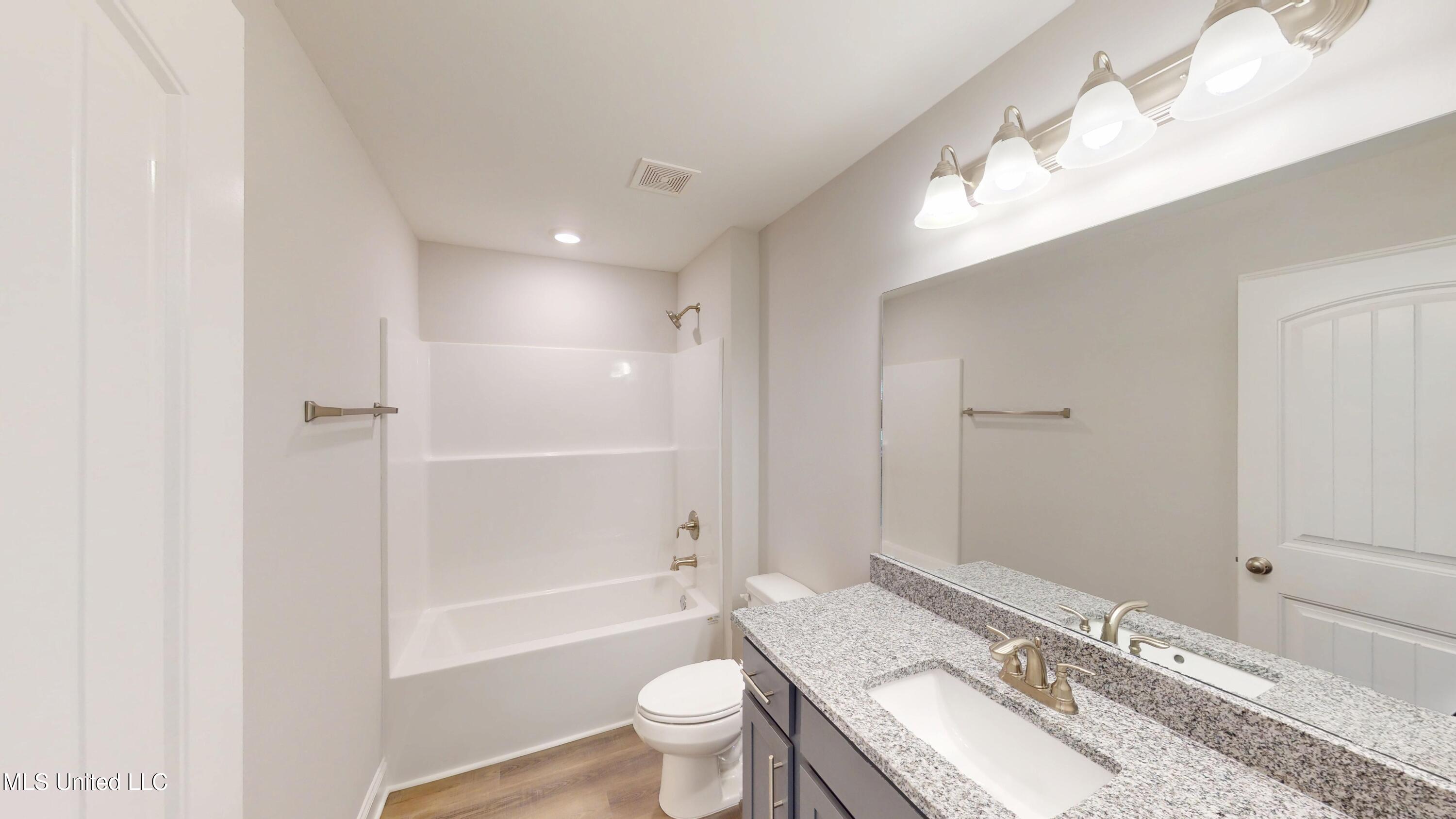 7908 Gardendale Drive, Olive Branch, Mississippi image 19