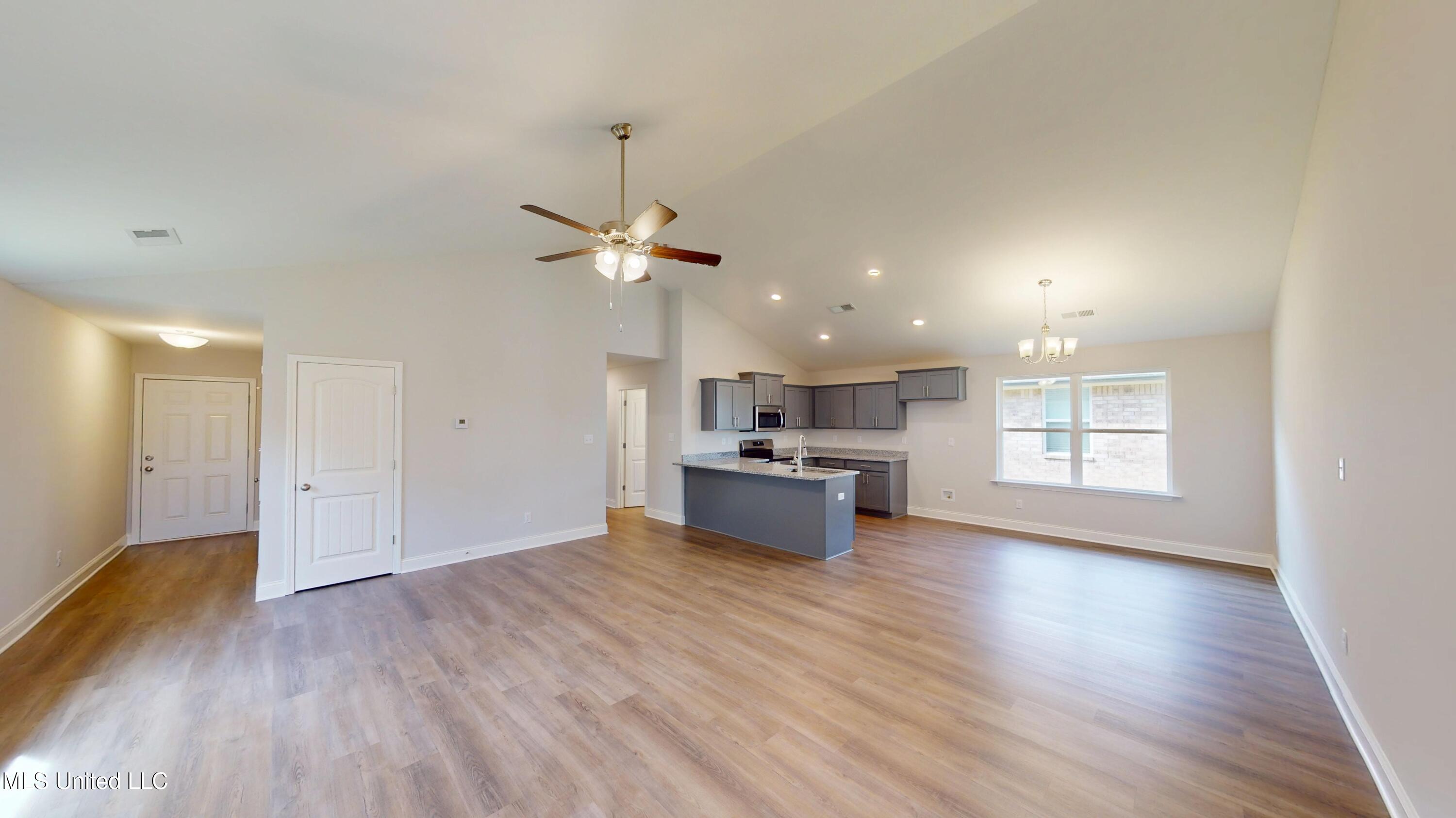 7908 Gardendale Drive, Olive Branch, Mississippi image 8
