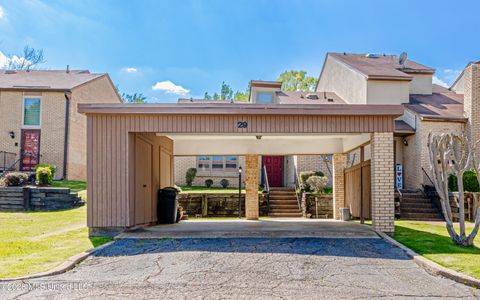 Condo For Sale - 29 Park Crest Place<br/> Jackson, MS 39211