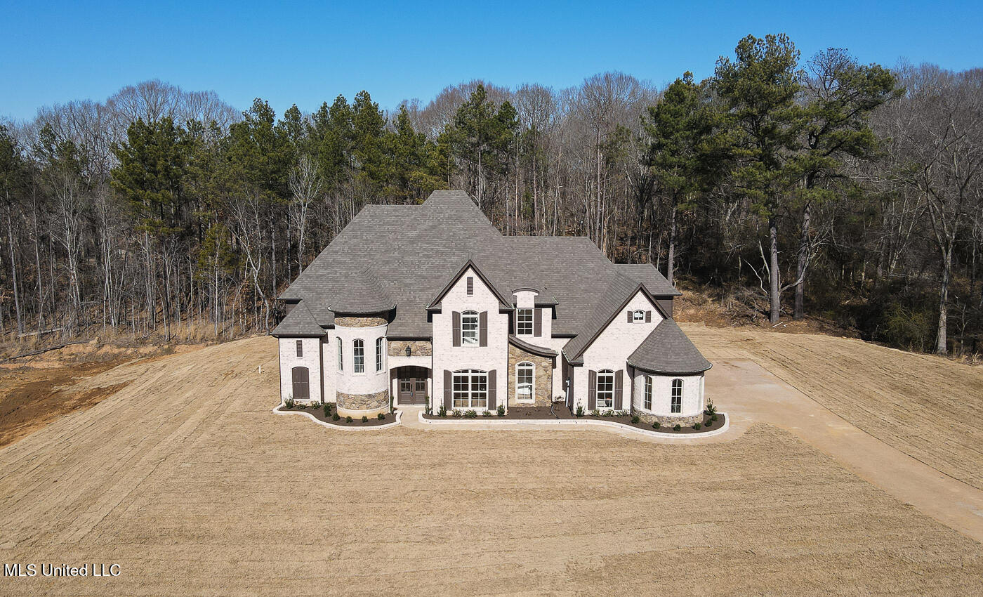 11482 Vickis Lane, Olive Branch, Mississippi image 4