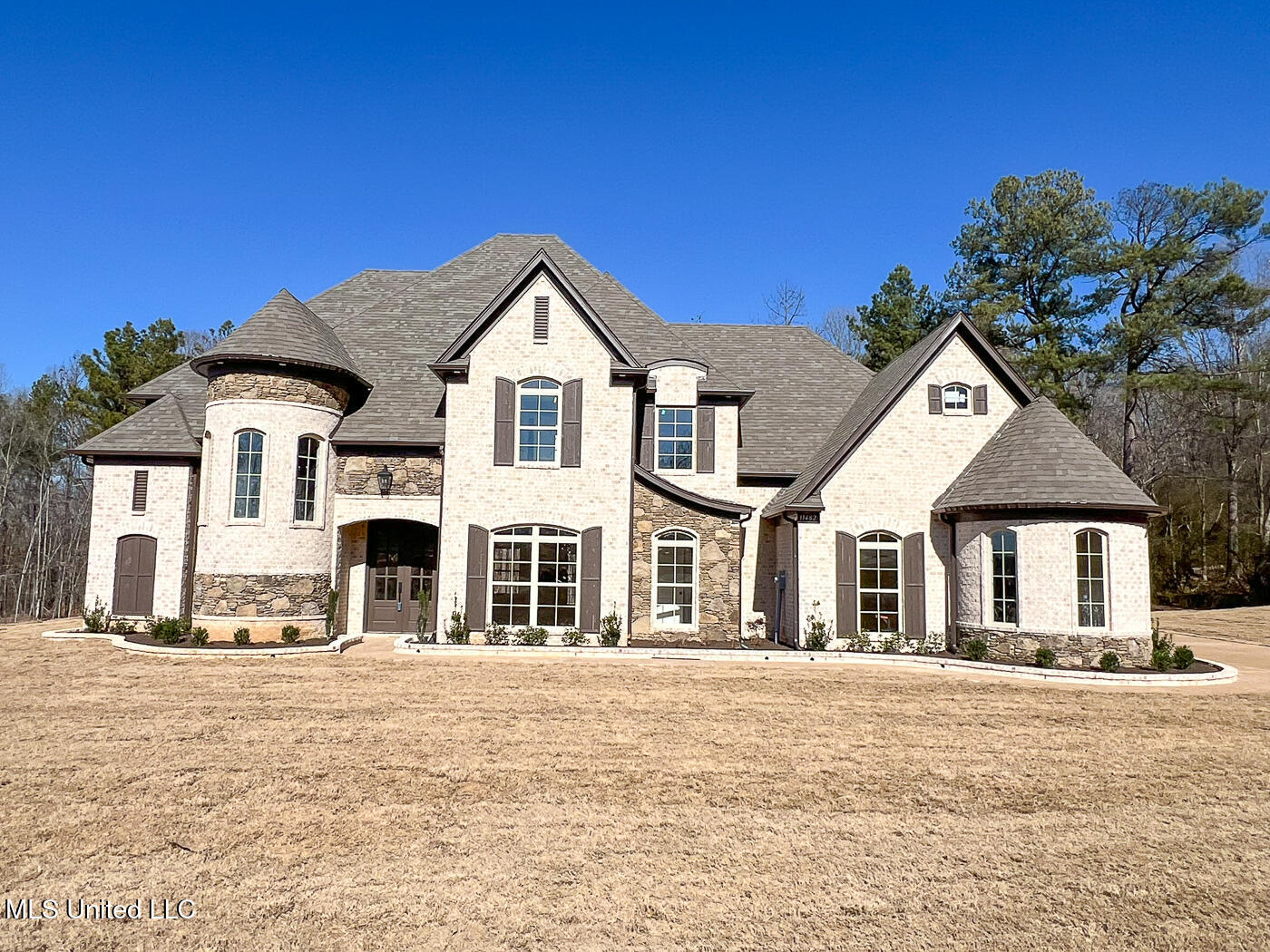 11482 Vickis Lane, Olive Branch, Mississippi image 1