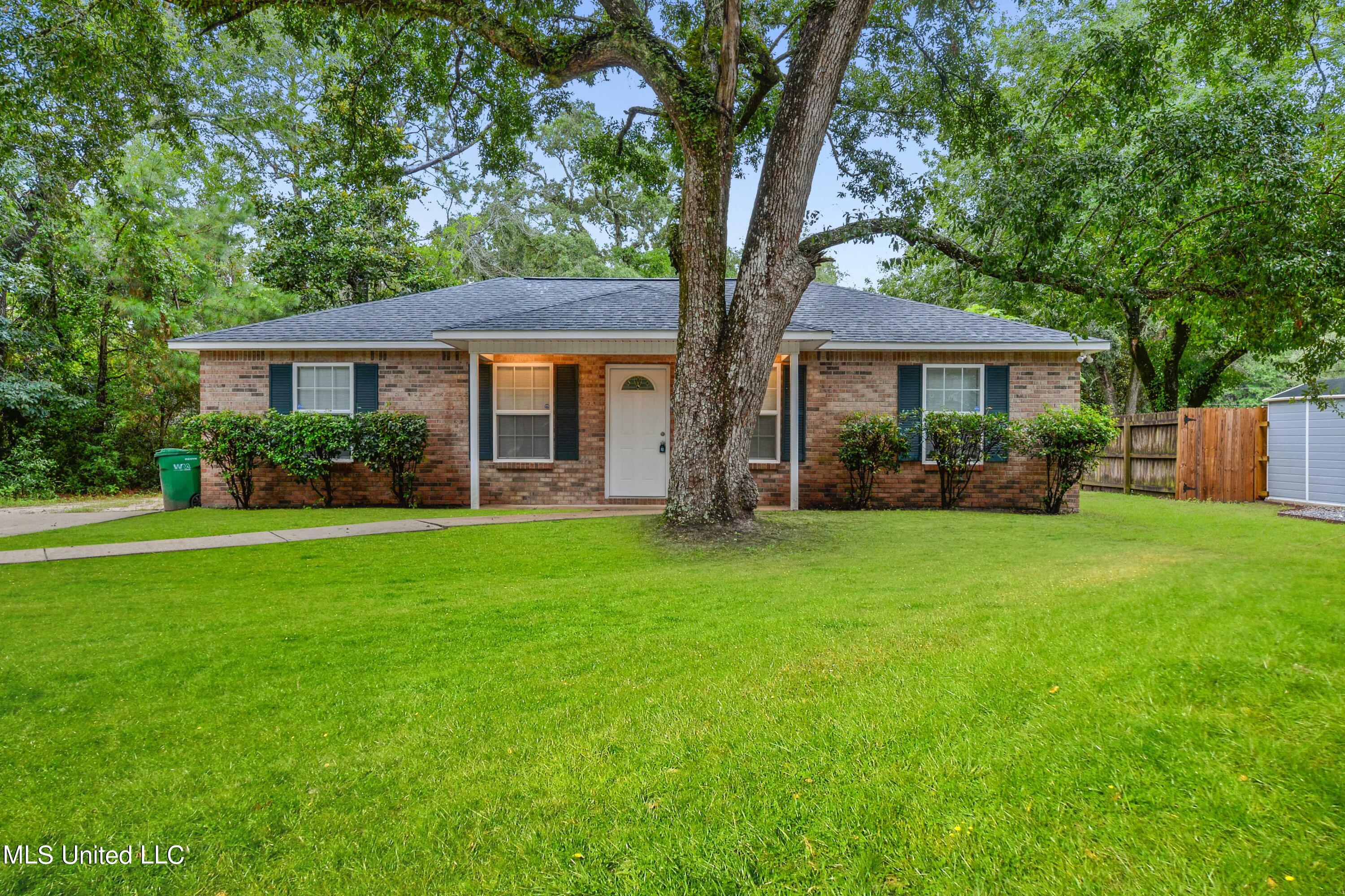 1604 Doe Street, Ocean Springs, Mississippi image 1