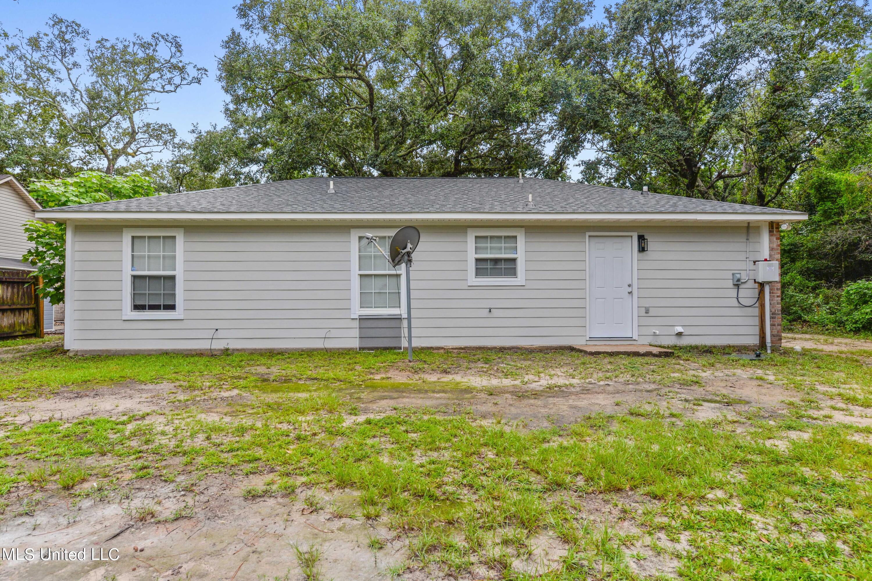 1604 Doe Street, Ocean Springs, Mississippi image 16