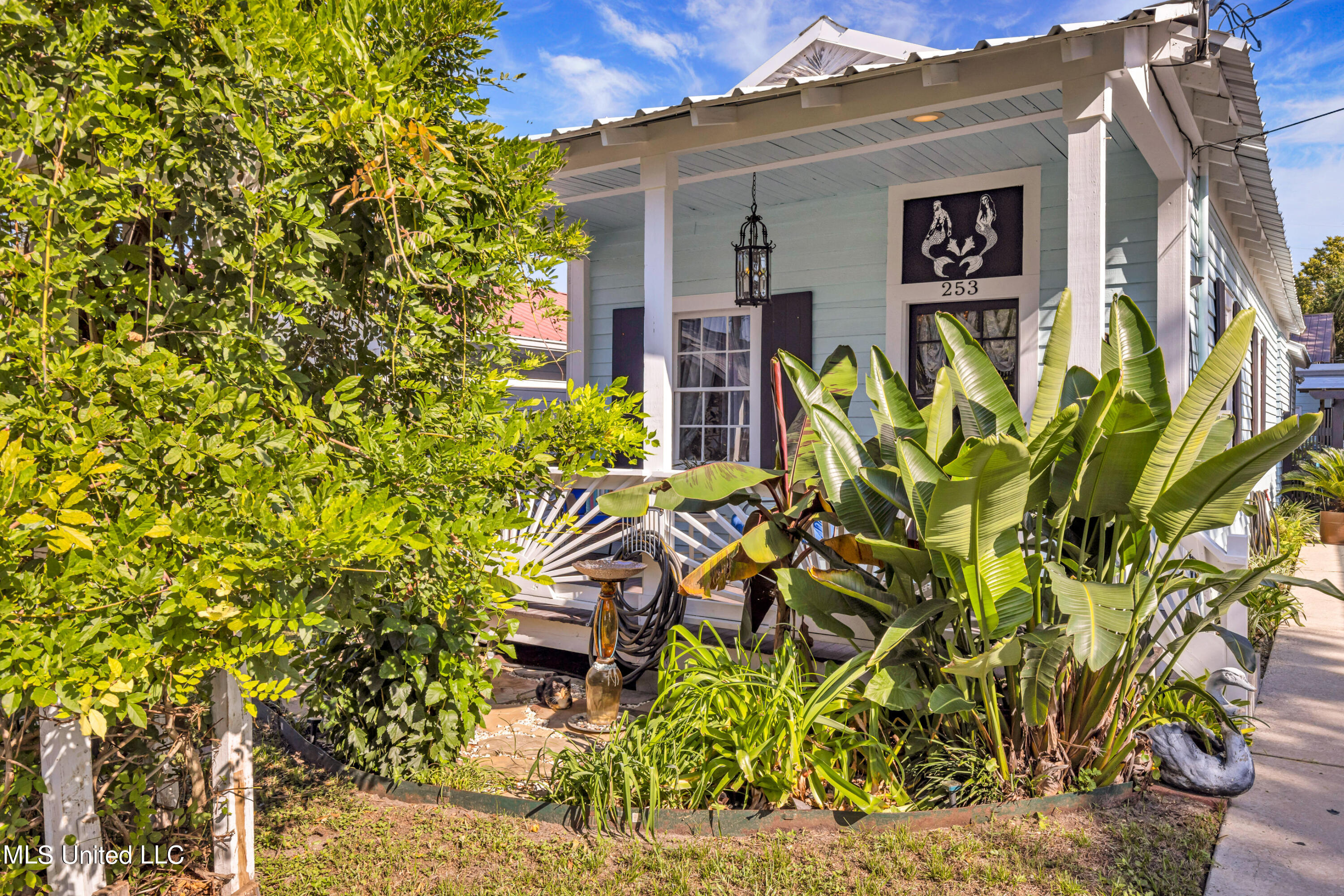 253 Sycamore Street, Bay Saint Louis, Mississippi image 3