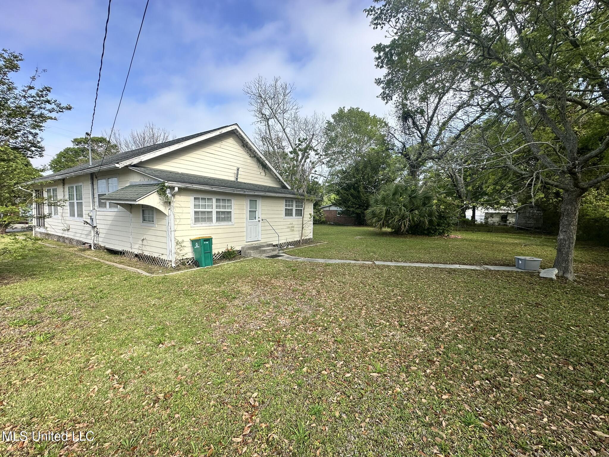 202 Lee Street, Biloxi, Mississippi image 12