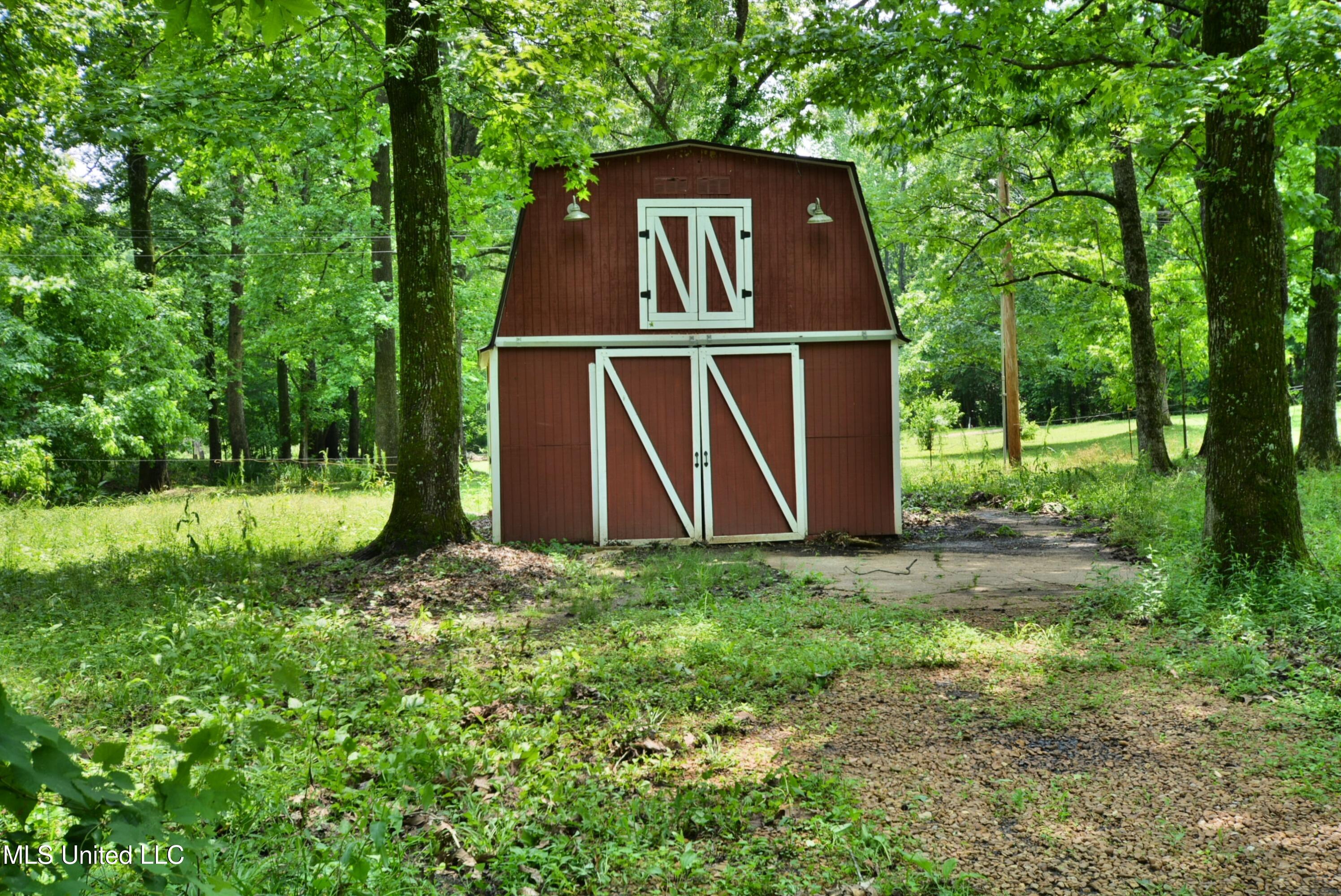 3490 Sherrod Road, Nesbit, Mississippi image 25