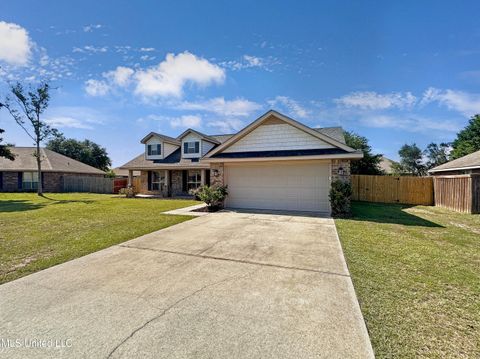 Single Family Residence in Ocean Springs MS 168 Saltmeadow Circle 2.jpg