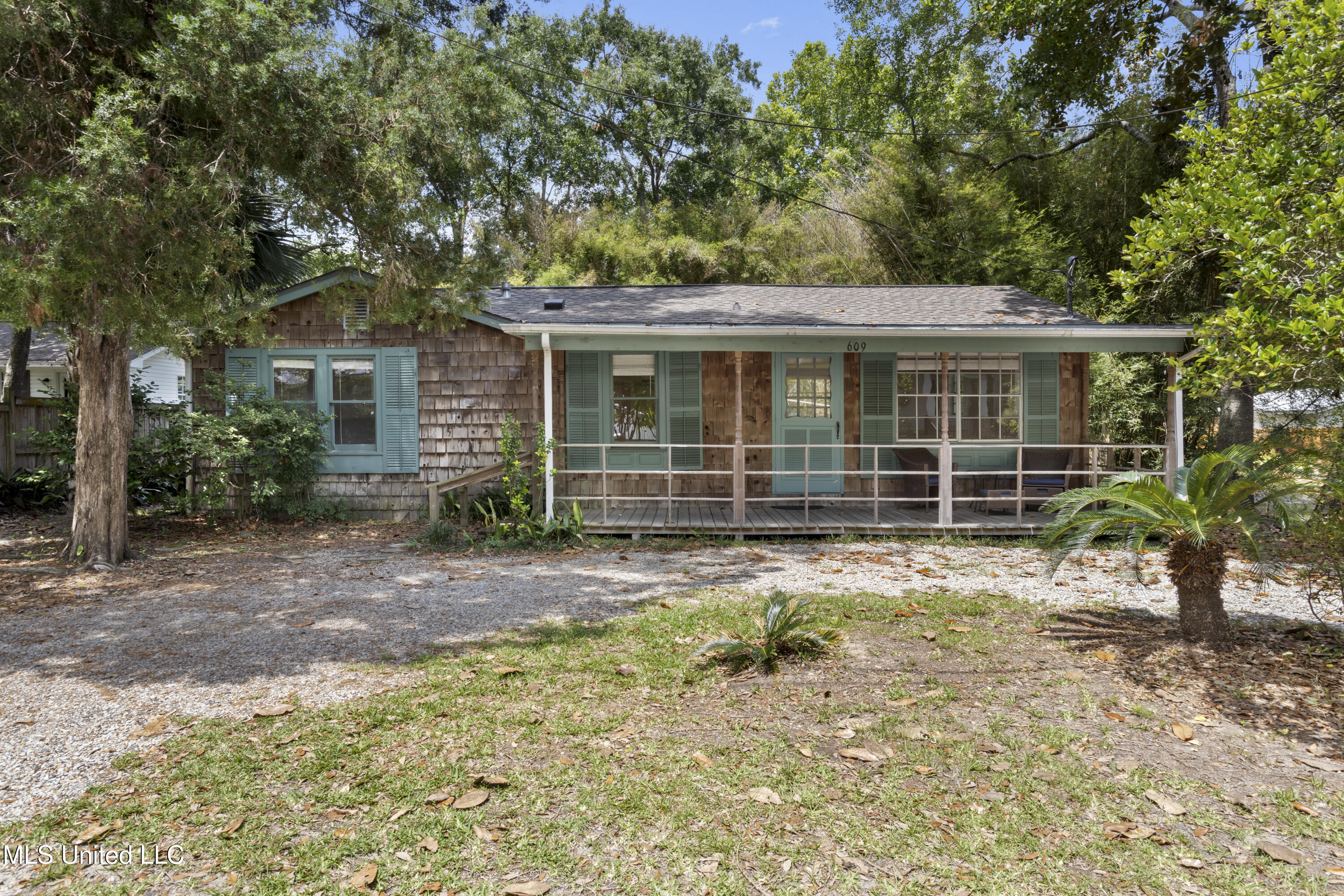 609 Russell Avenue, Ocean Springs, Mississippi image 8