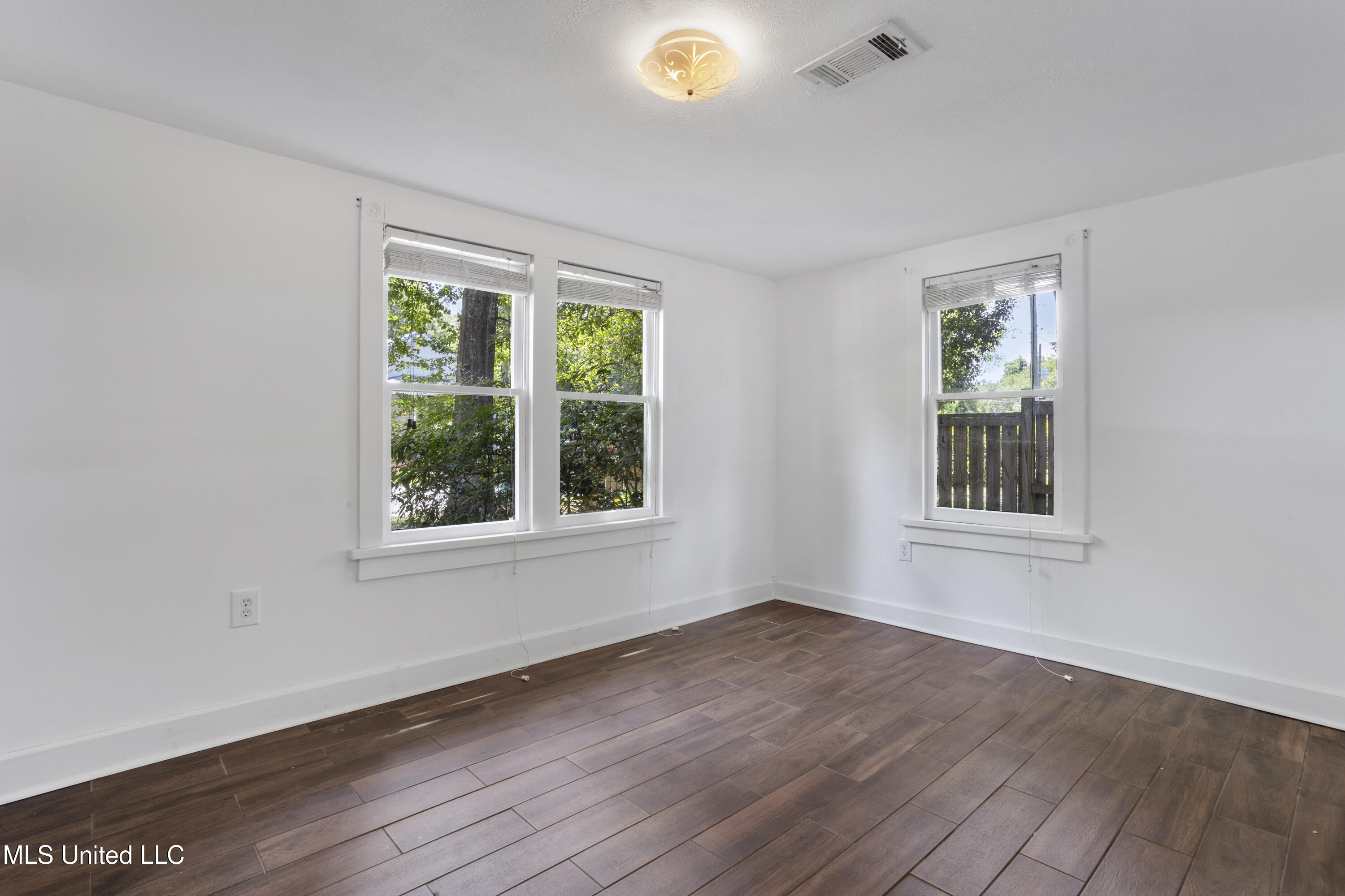 609 Russell Avenue, Ocean Springs, Mississippi image 13