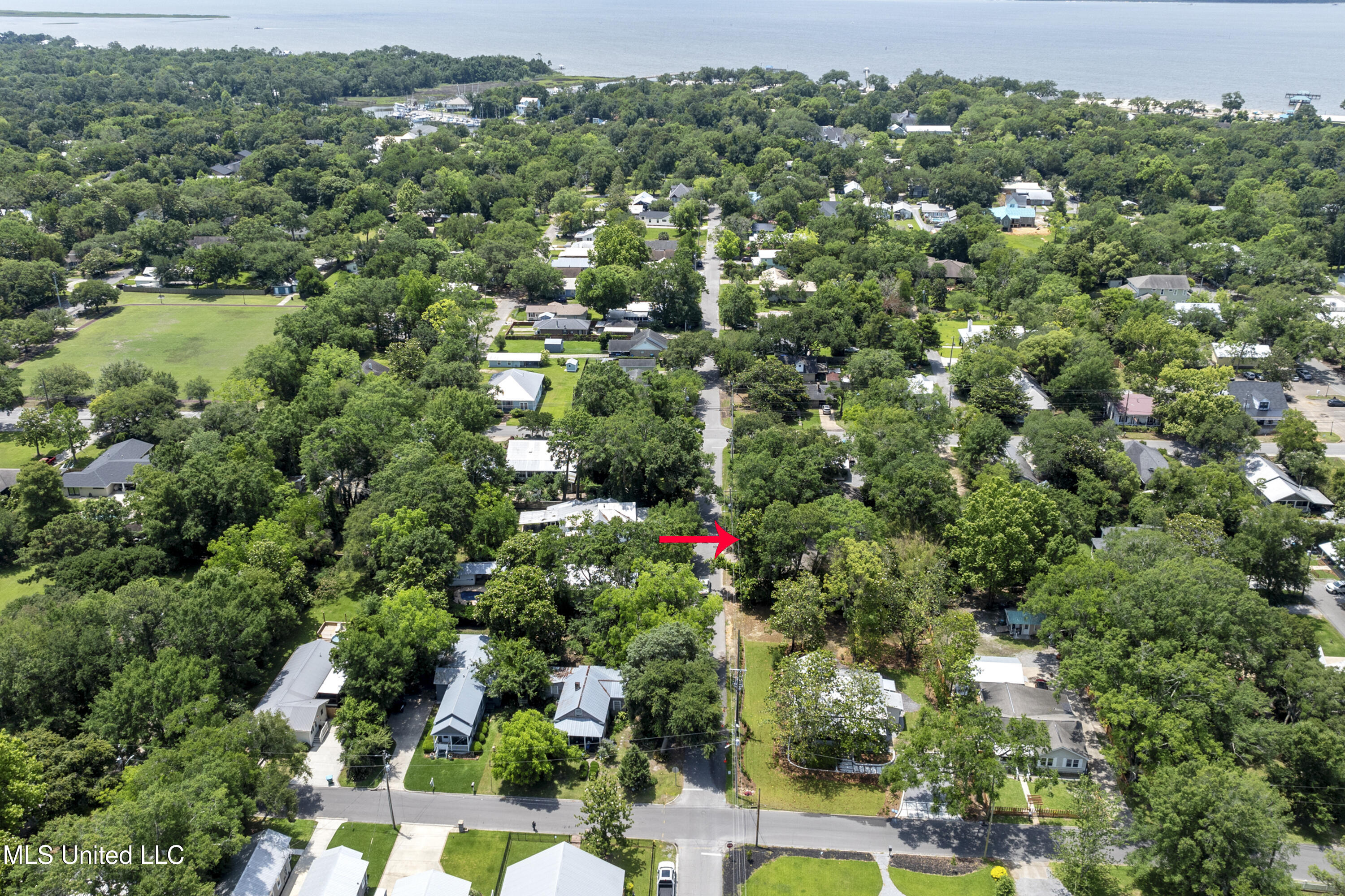 609 Russell Avenue, Ocean Springs, Mississippi image 23