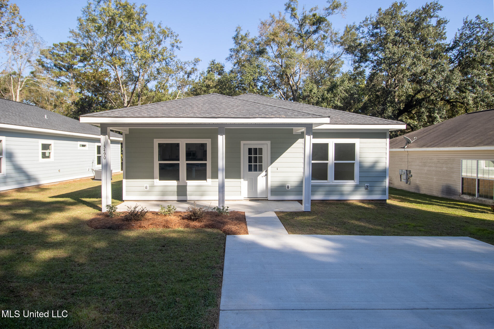 13490 Dee Avenue, Gulfport, Mississippi image 1