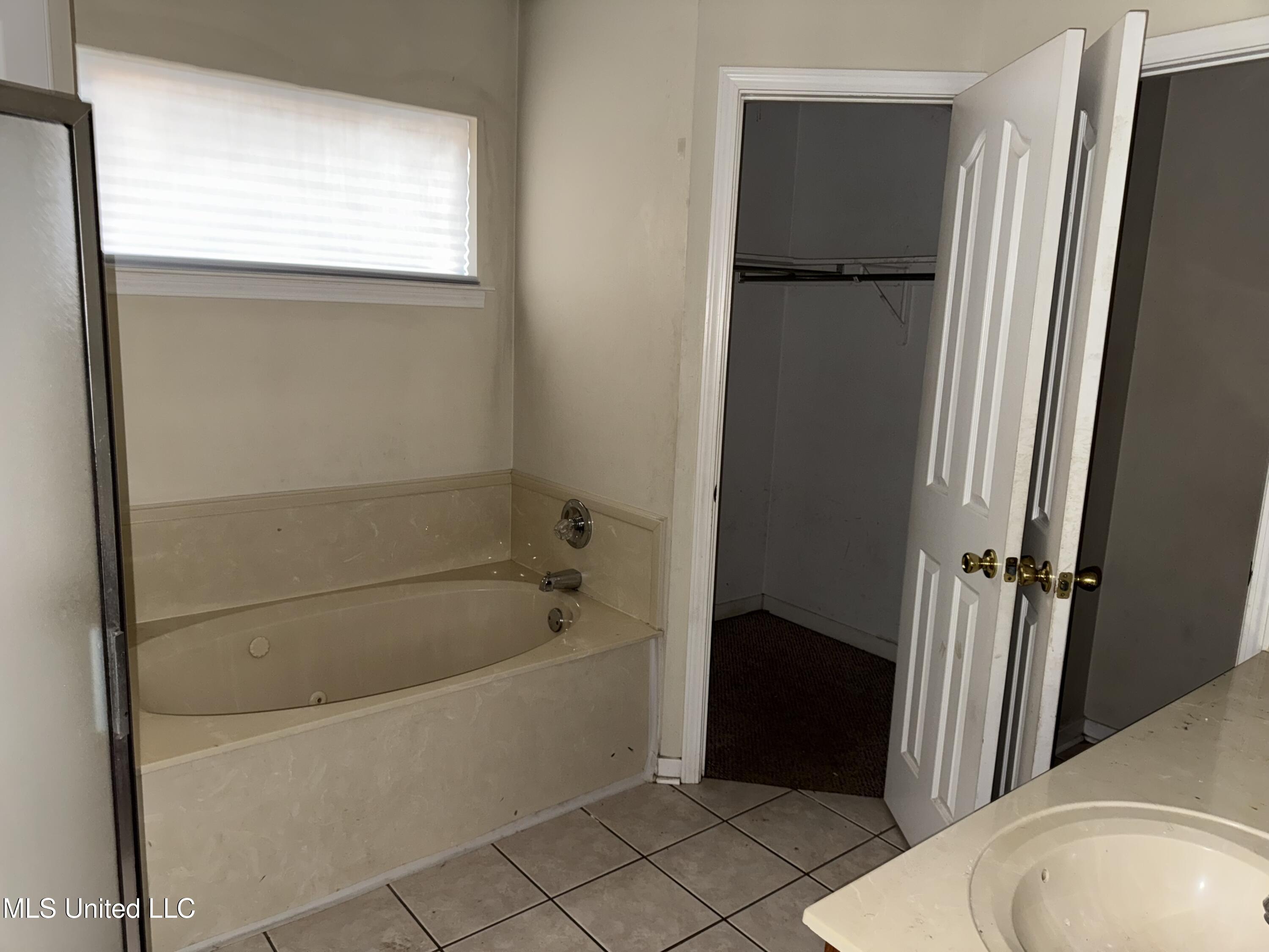 7124 Windsor Drive, Horn Lake, Mississippi image 7