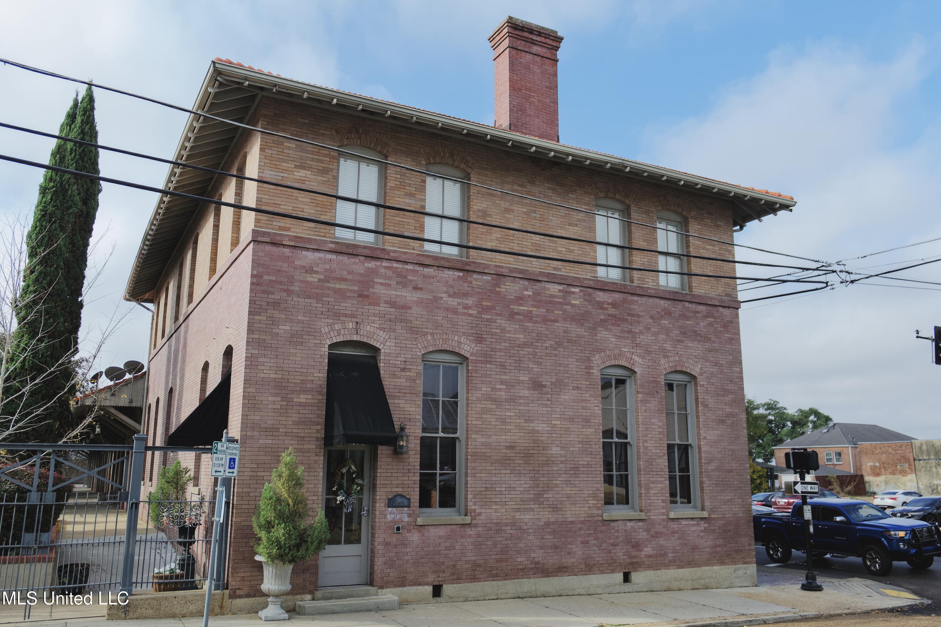 200 State Street #2A, Natchez, Mississippi image 1