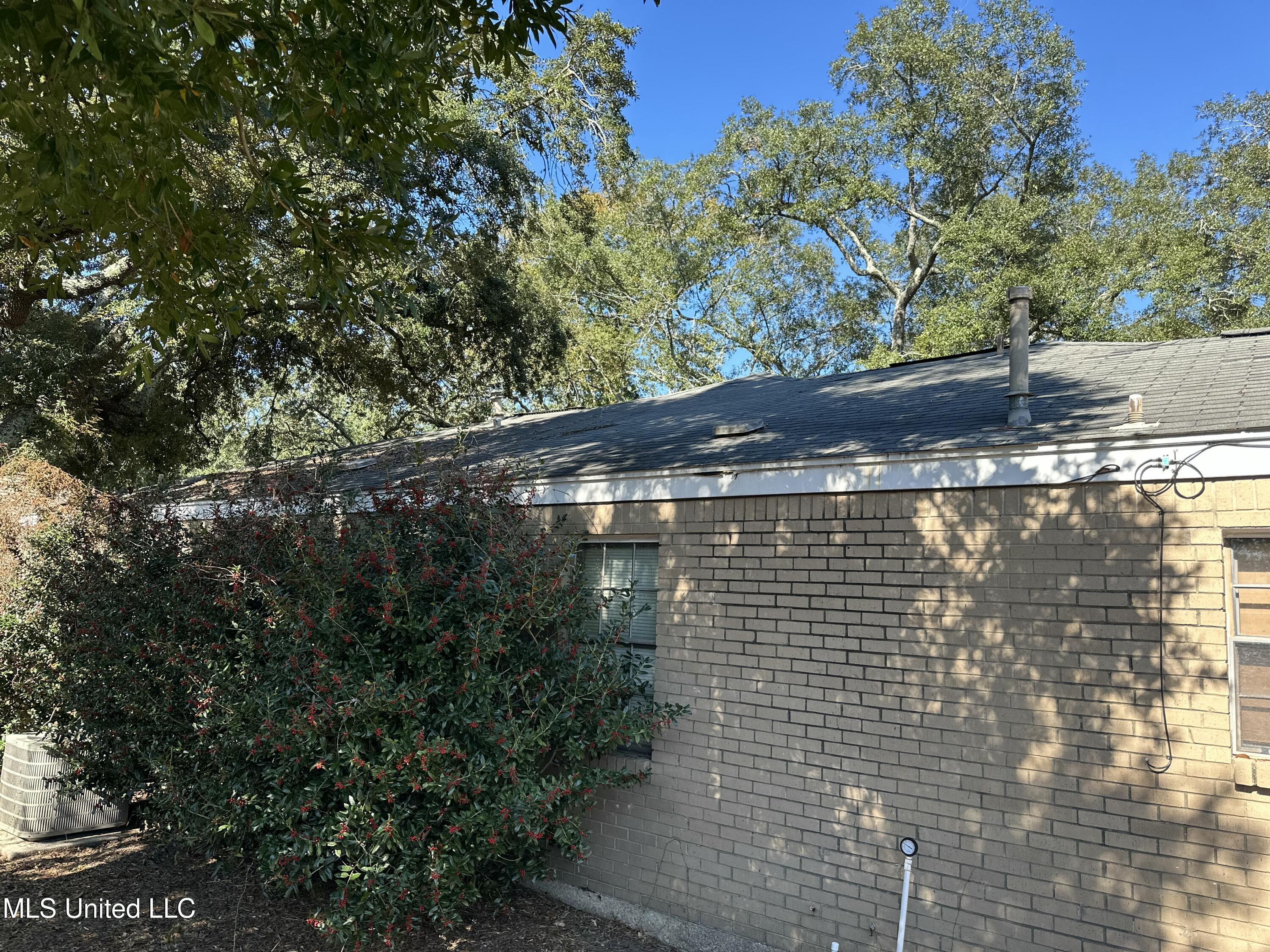 305 Westview Drive, Biloxi, Mississippi image 27