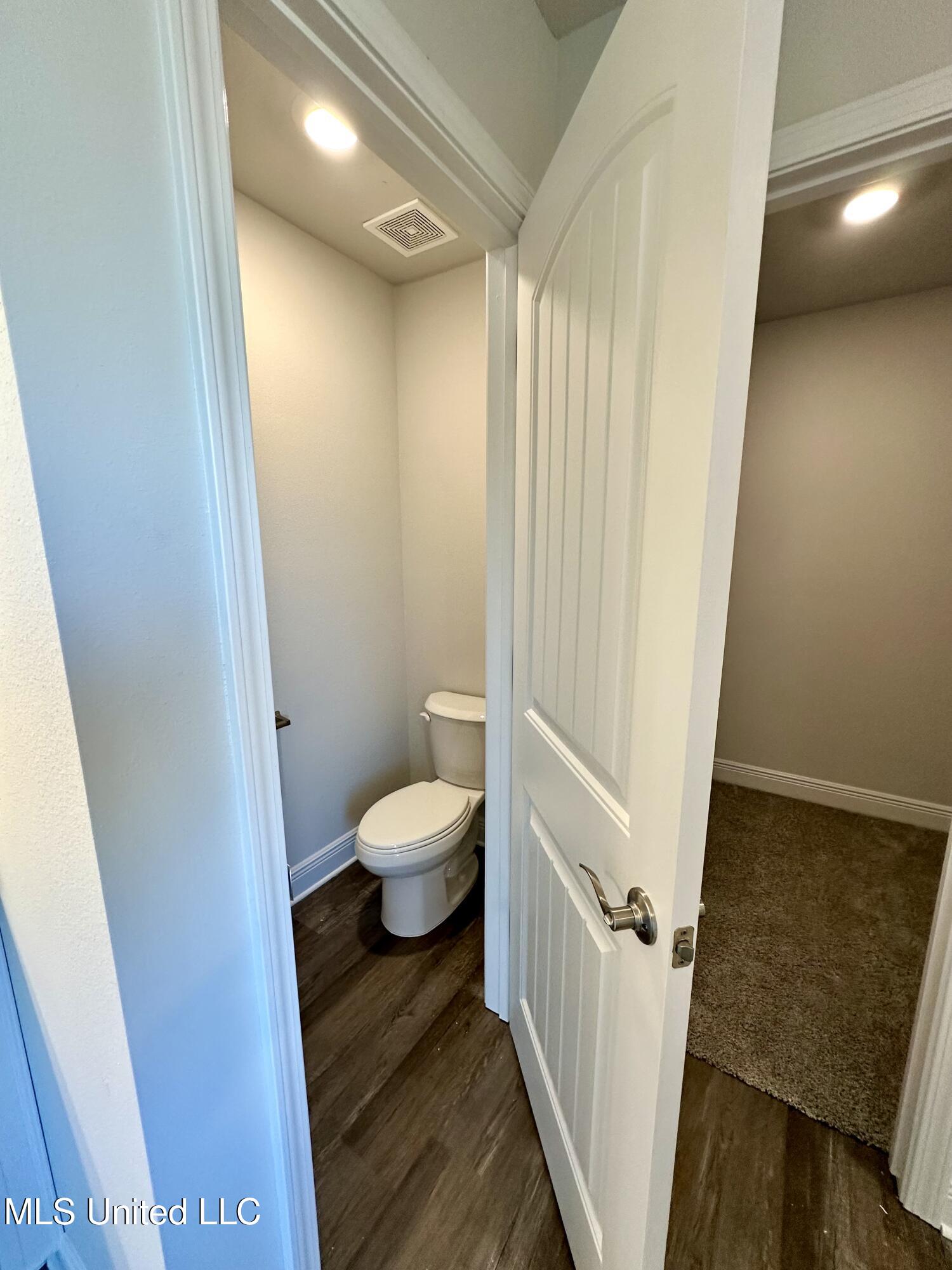 6203 Diamond Lane, Biloxi, Mississippi image 24