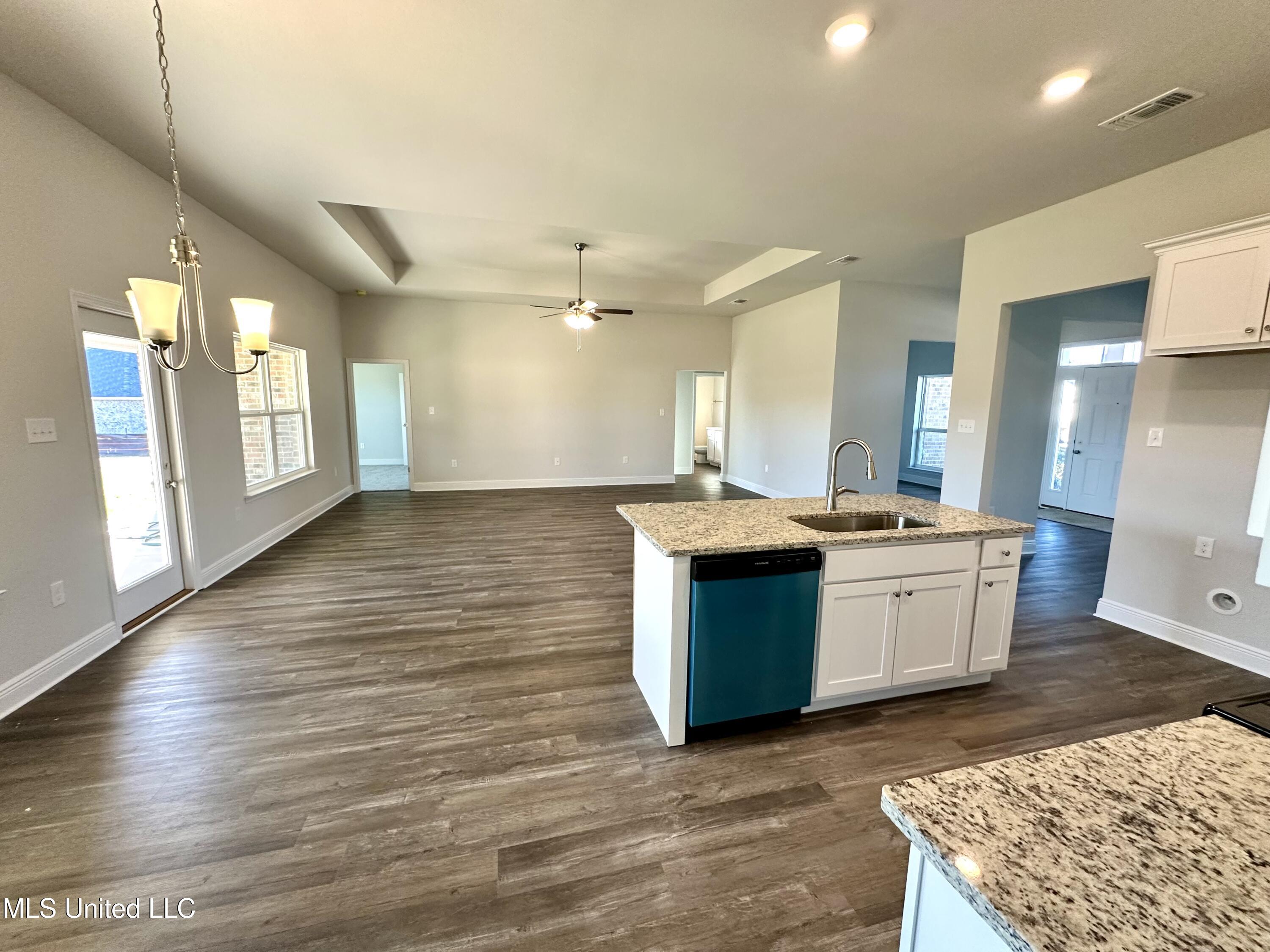 6203 Diamond Lane, Biloxi, Mississippi image 30