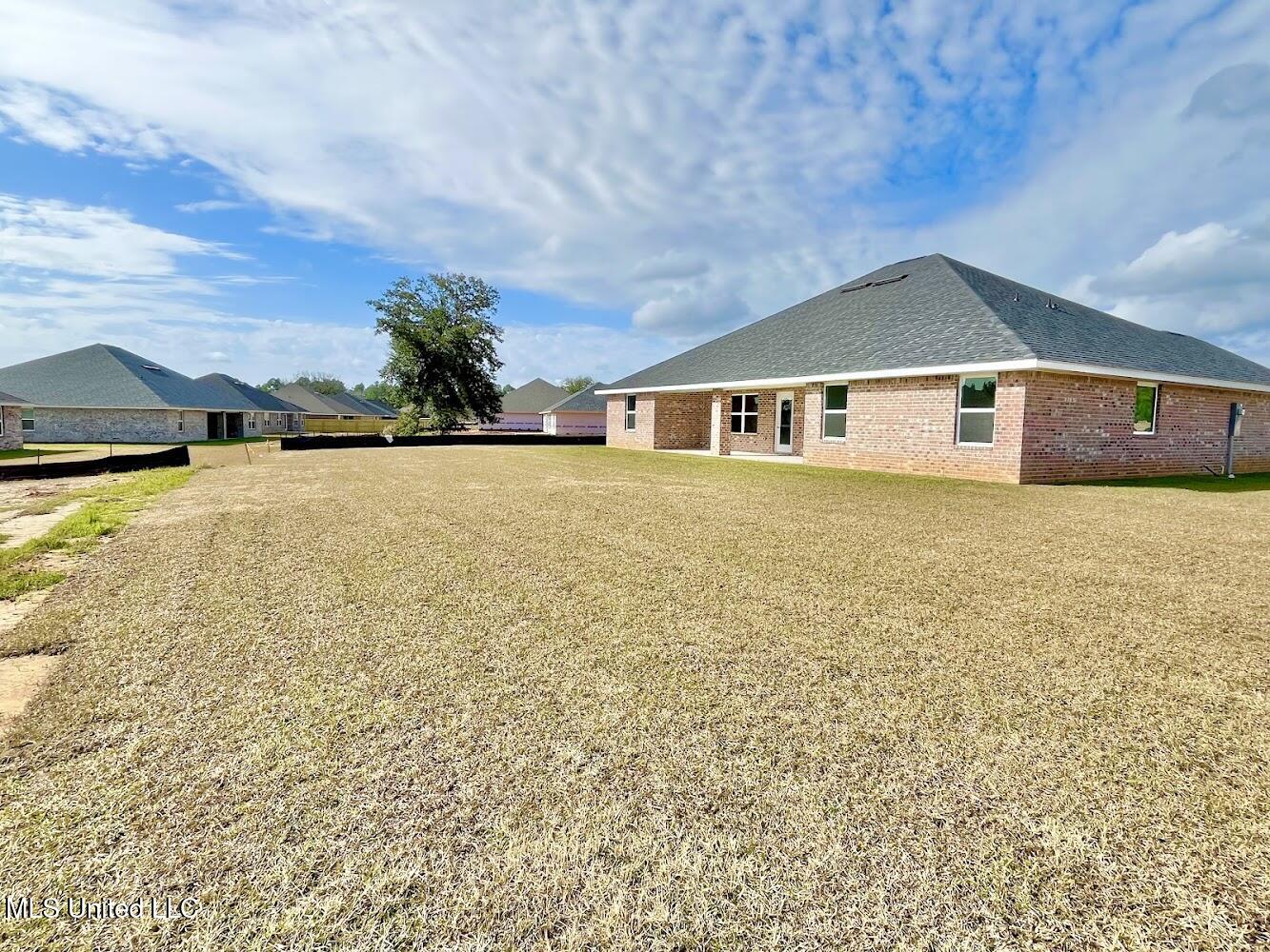 6203 Diamond Lane, Biloxi, Mississippi image 42