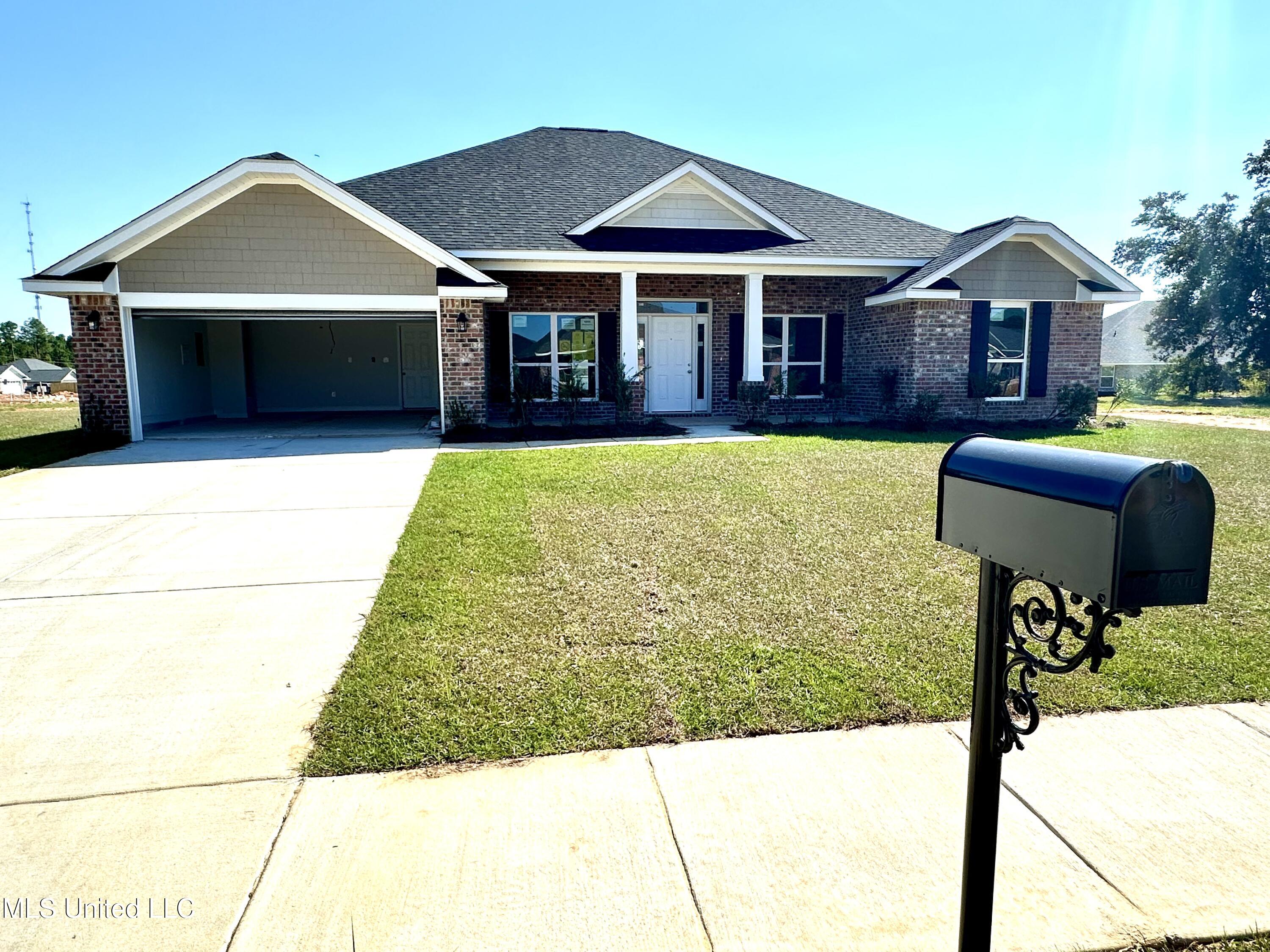 6203 Diamond Lane, Biloxi, Mississippi image 4
