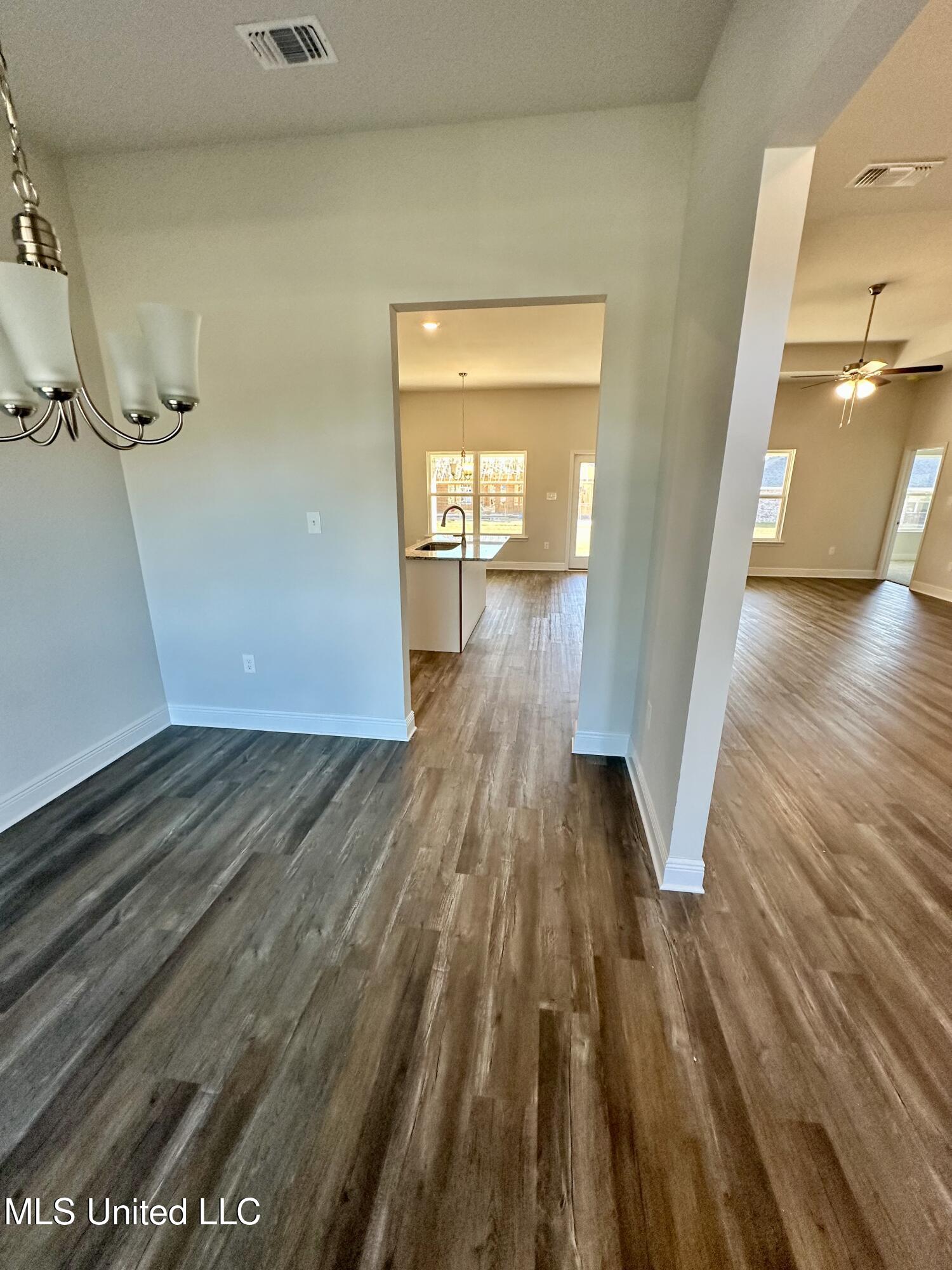 6203 Diamond Lane, Biloxi, Mississippi image 8