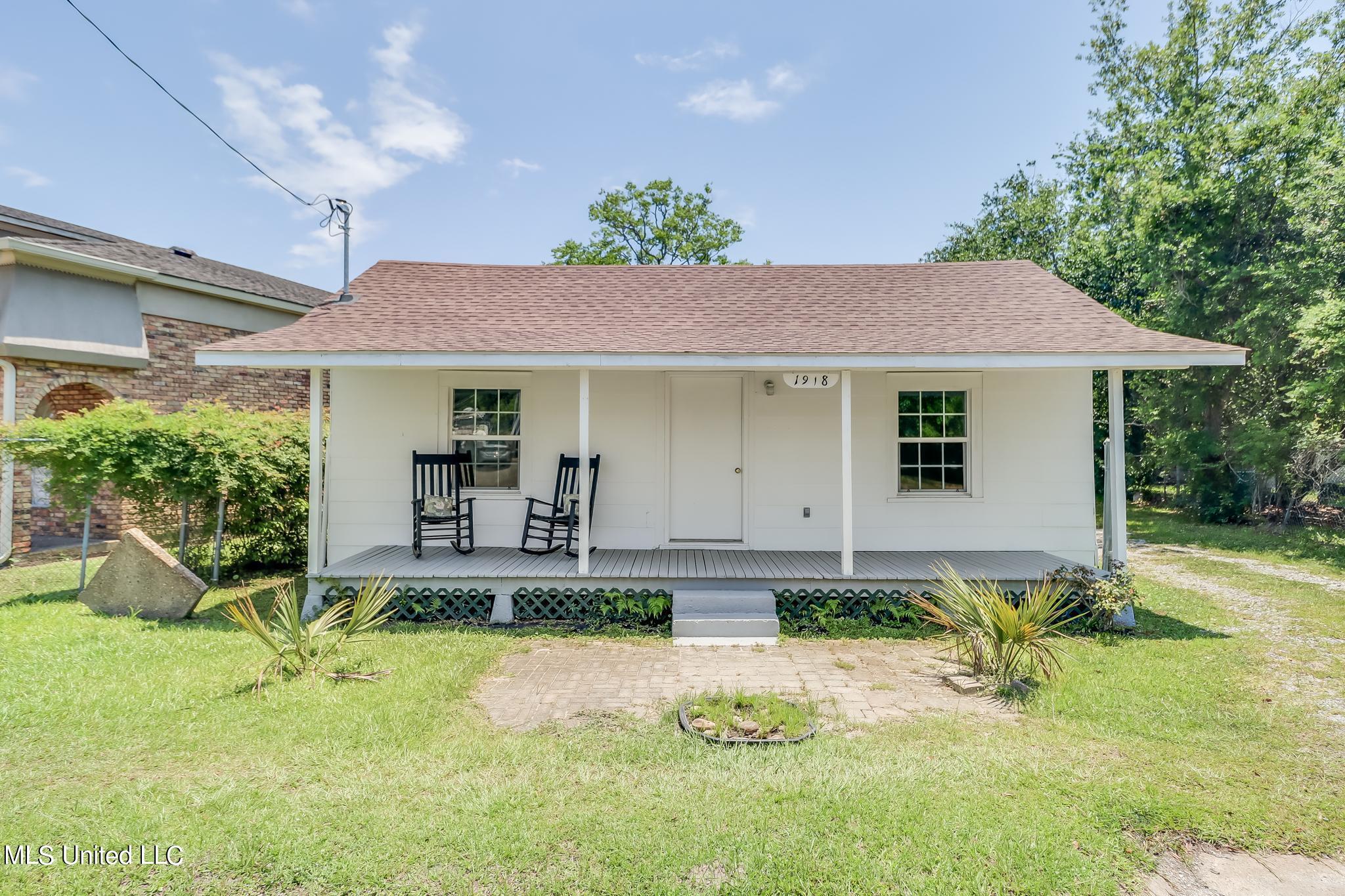 1918 Old Mobile Avenue, Pascagoula, Mississippi image 1