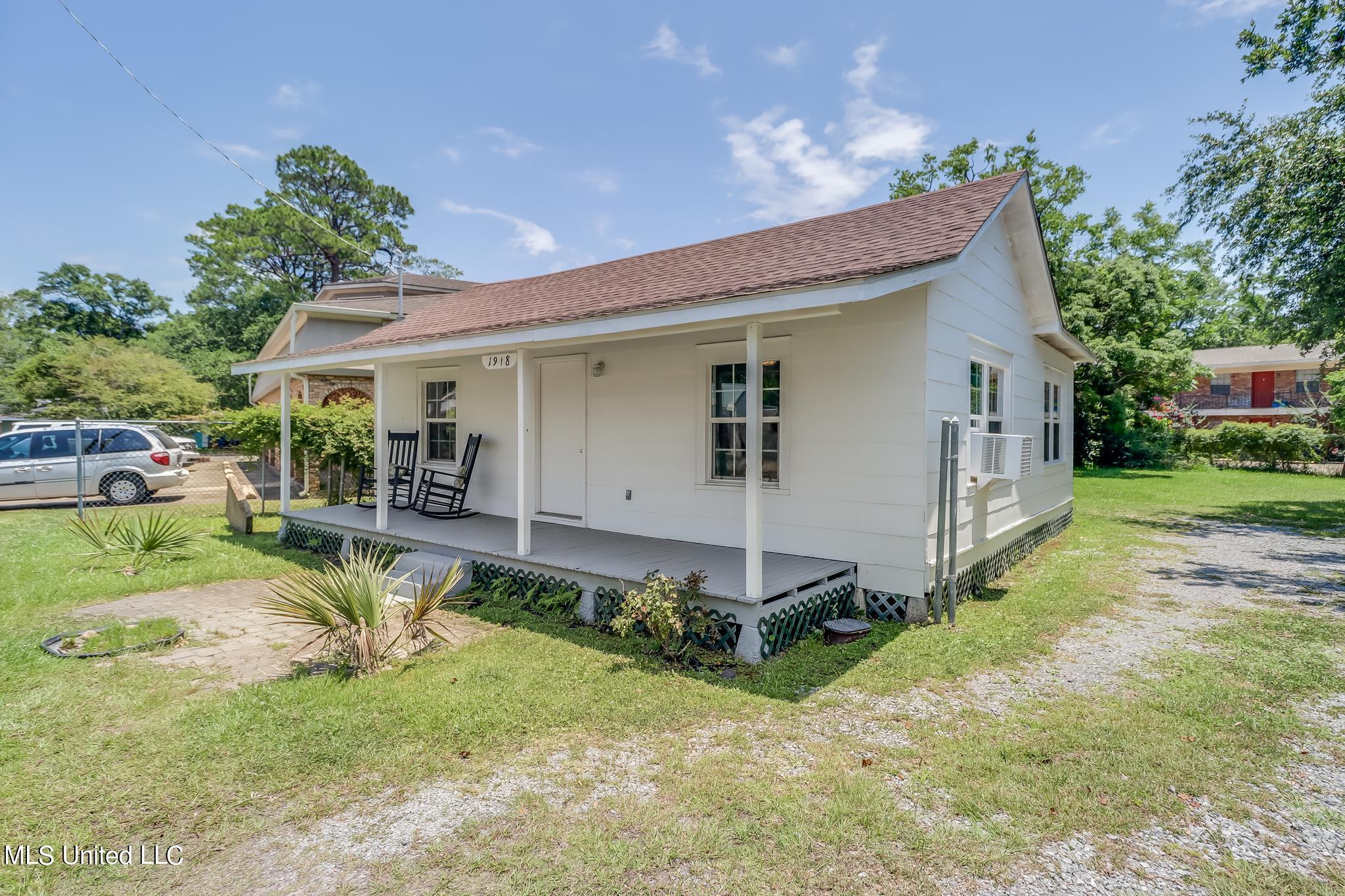 1918 Old Mobile Avenue, Pascagoula, Mississippi image 2