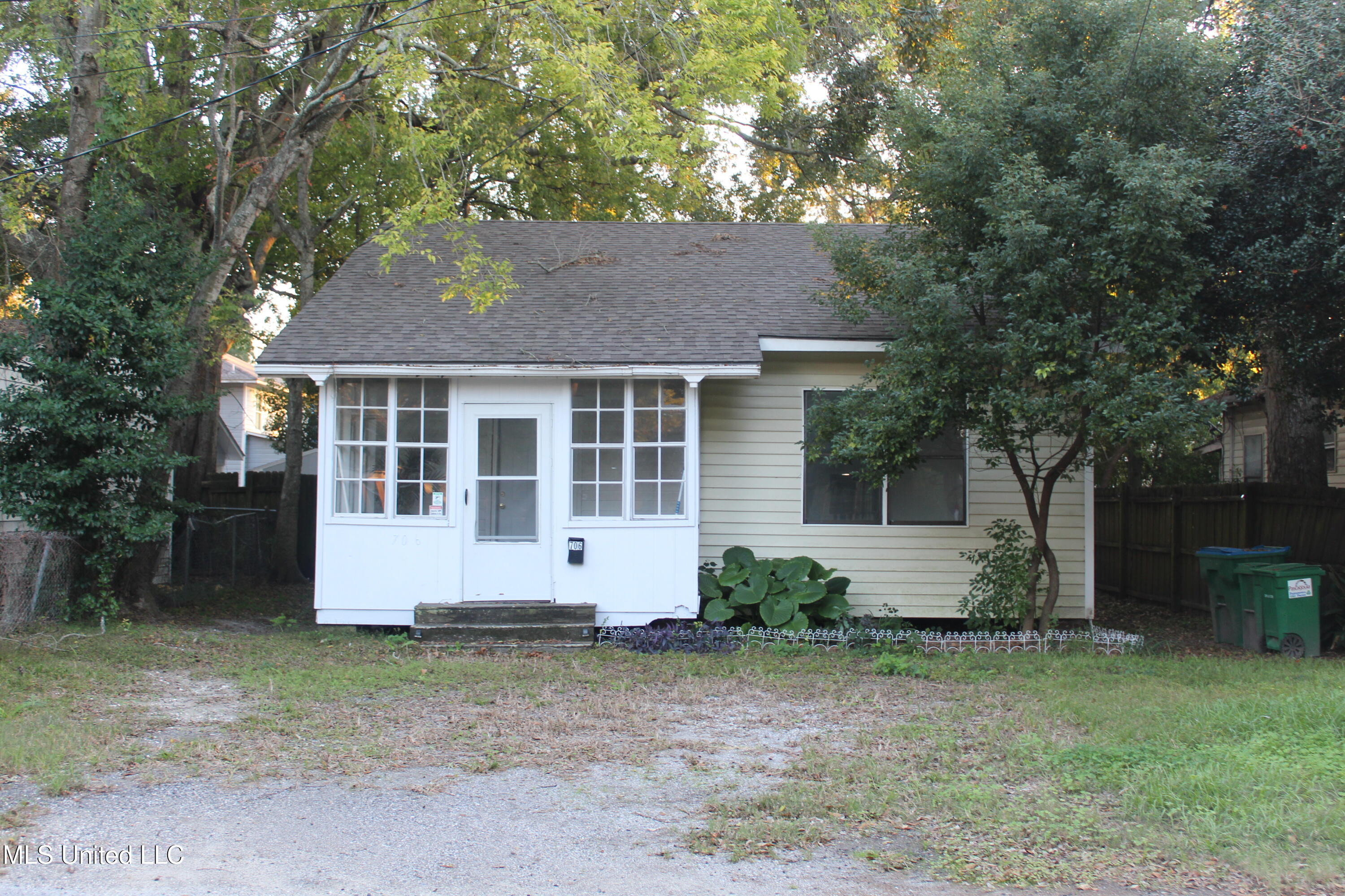 706 Mckinley Avenue, Pascagoula, Mississippi image 1