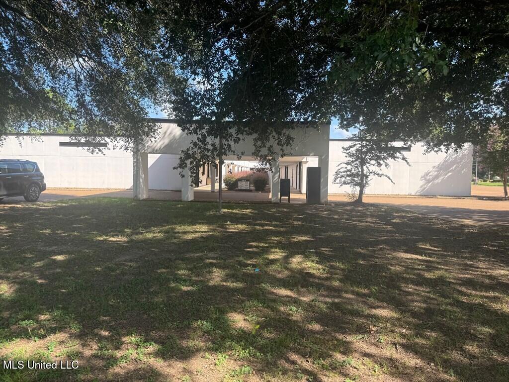 131 Jefferson Davis Boulevard